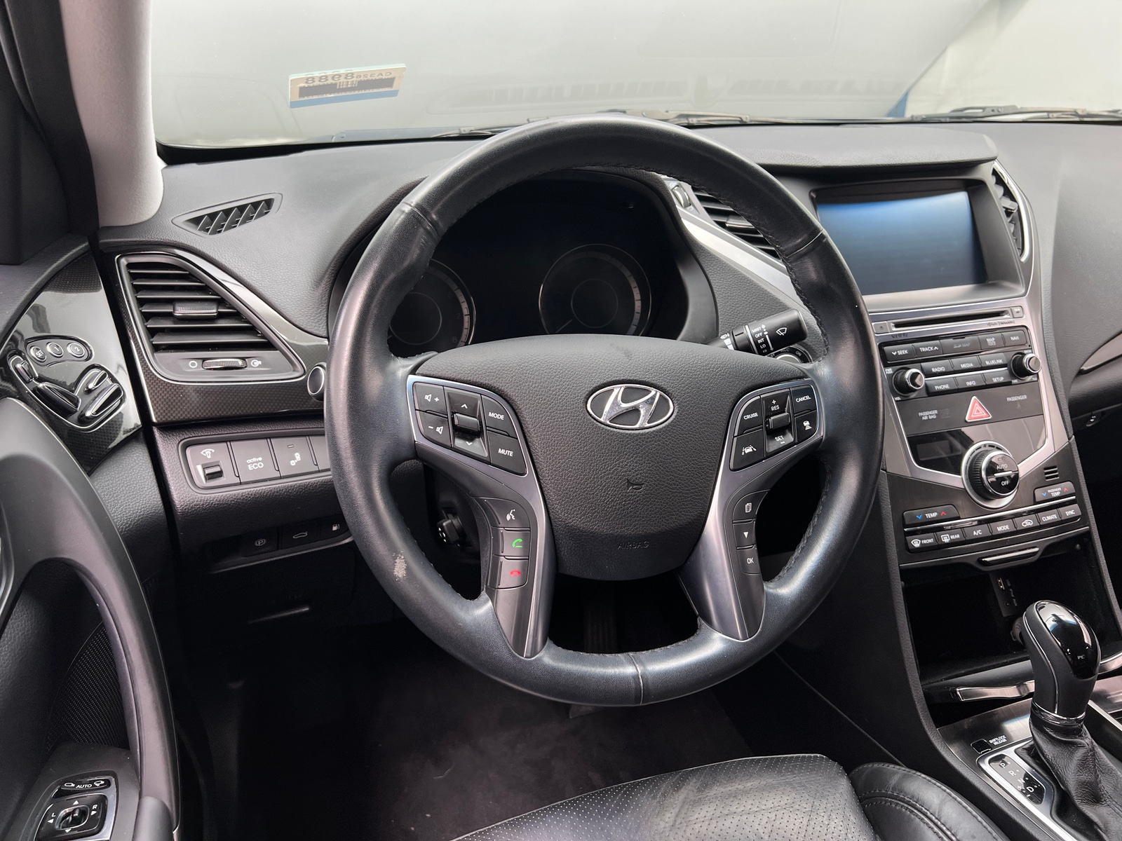 Thumbnail: 2017 Hyundai Azera - 4