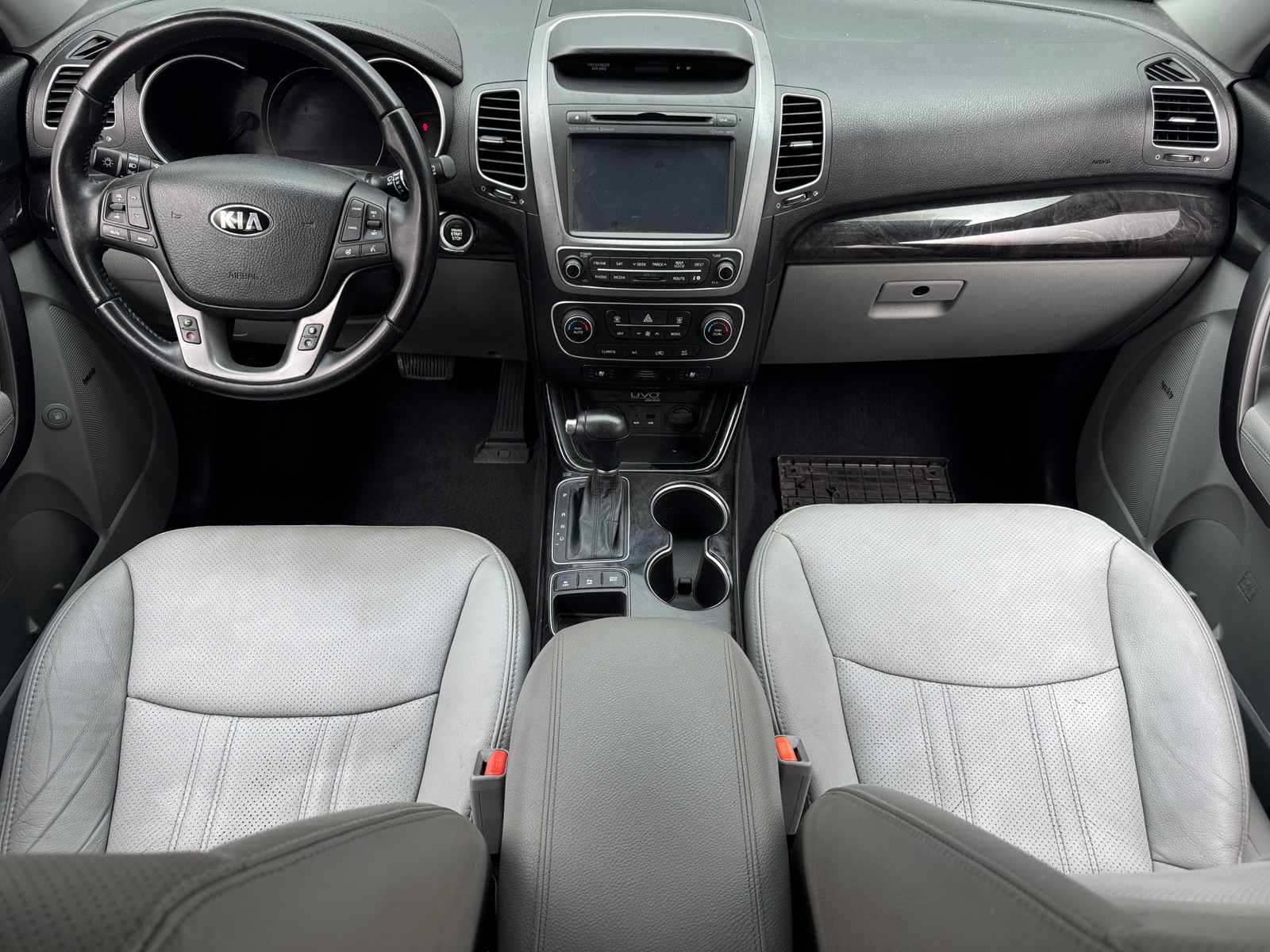 Thumbnail: 2015 Kia Sorento - 2