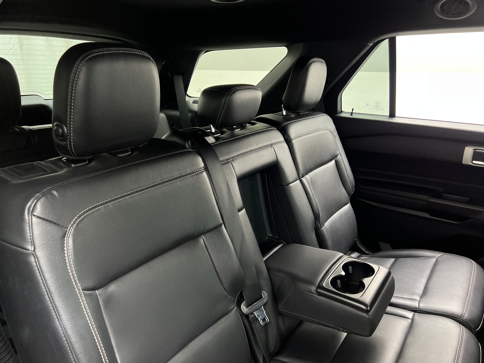 Thumbnail: 2020 Ford Explorer - 6