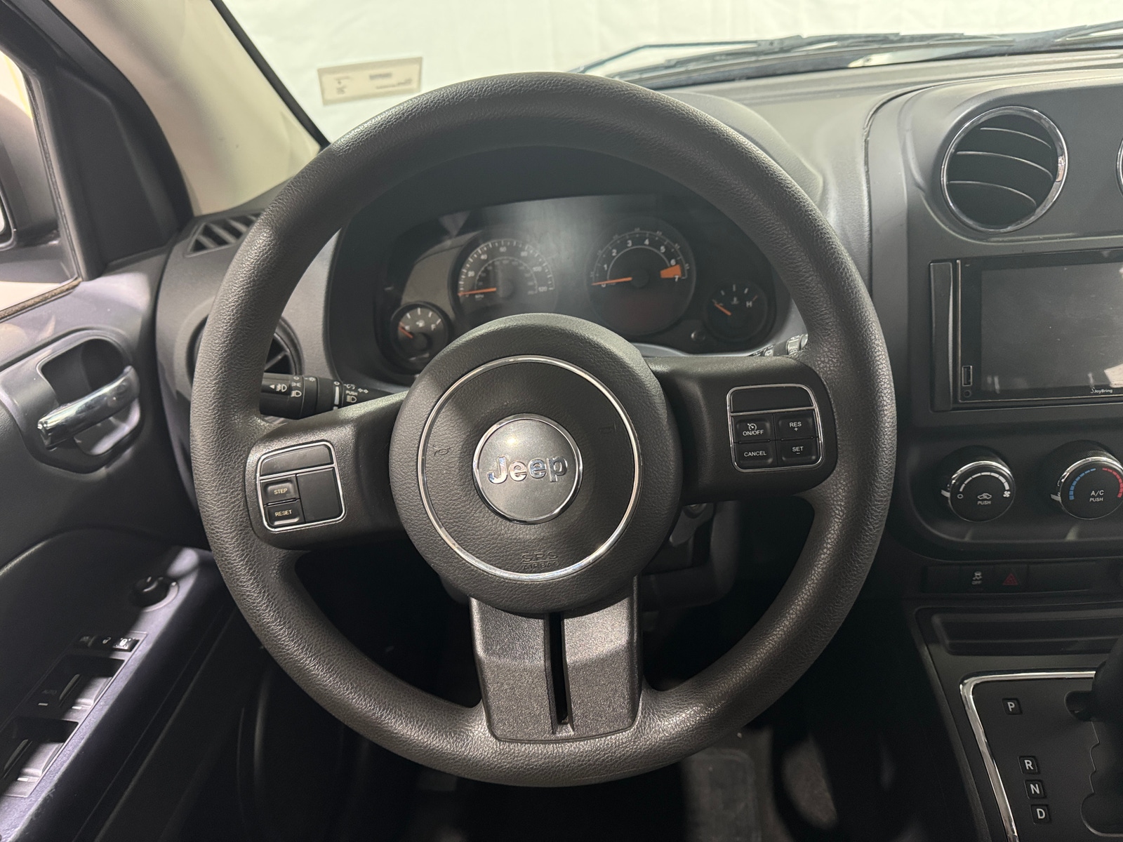 Thumbnail: 2015 Jeep Compass - 5