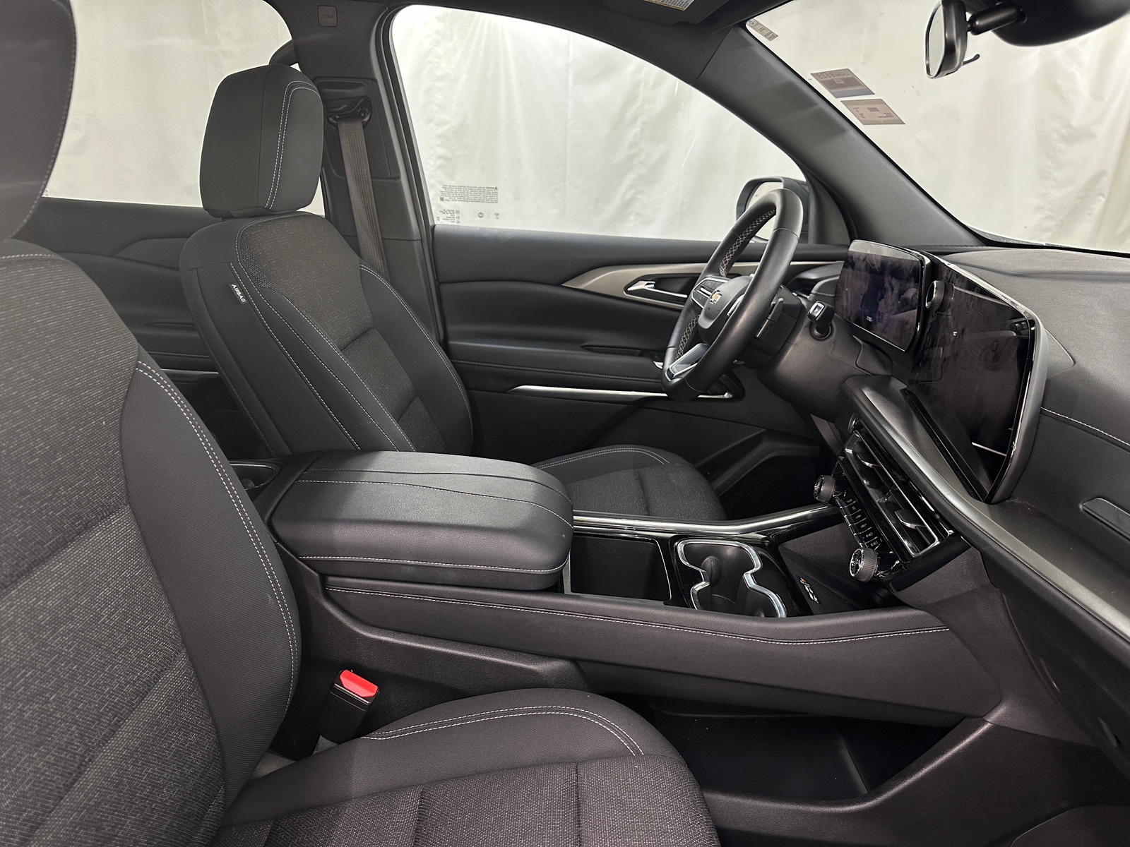 Thumbnail: 2025 Chevrolet Traverse - 2