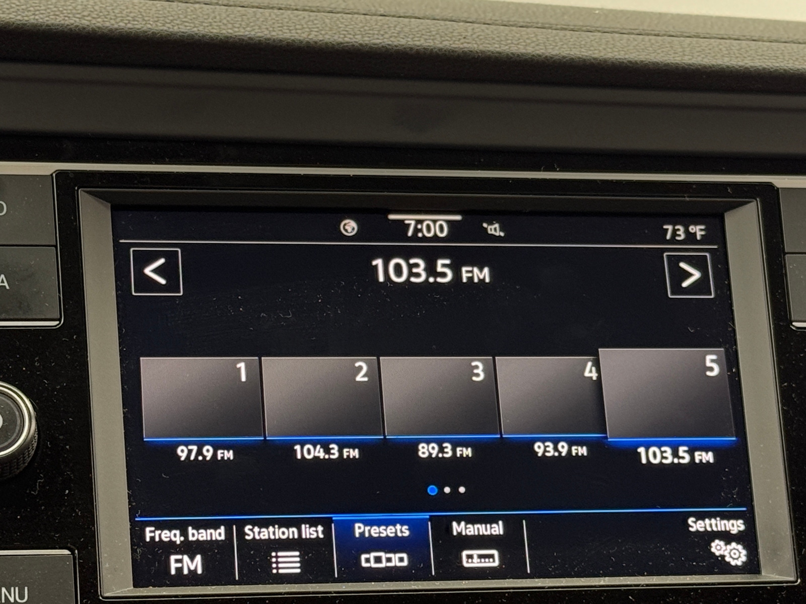 Thumbnail: 2022 Volkswagen Jetta - 4