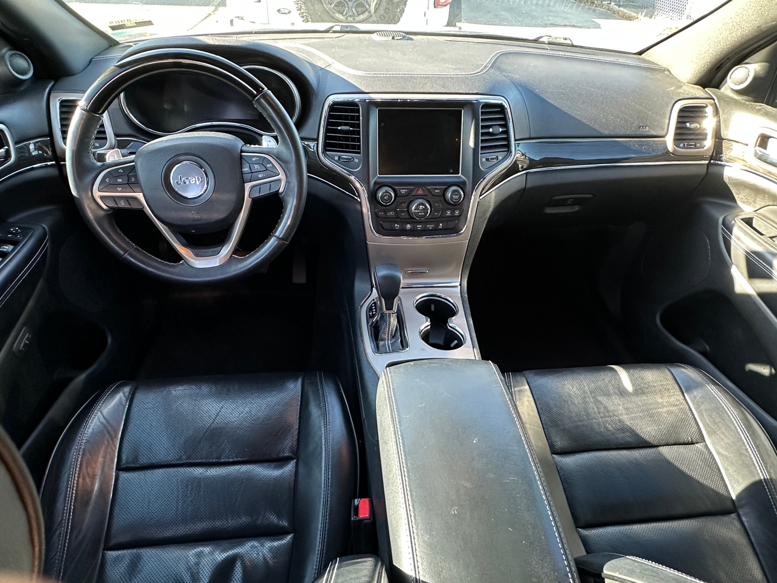 Thumbnail: 2017 Jeep Grand Cherokee - 2