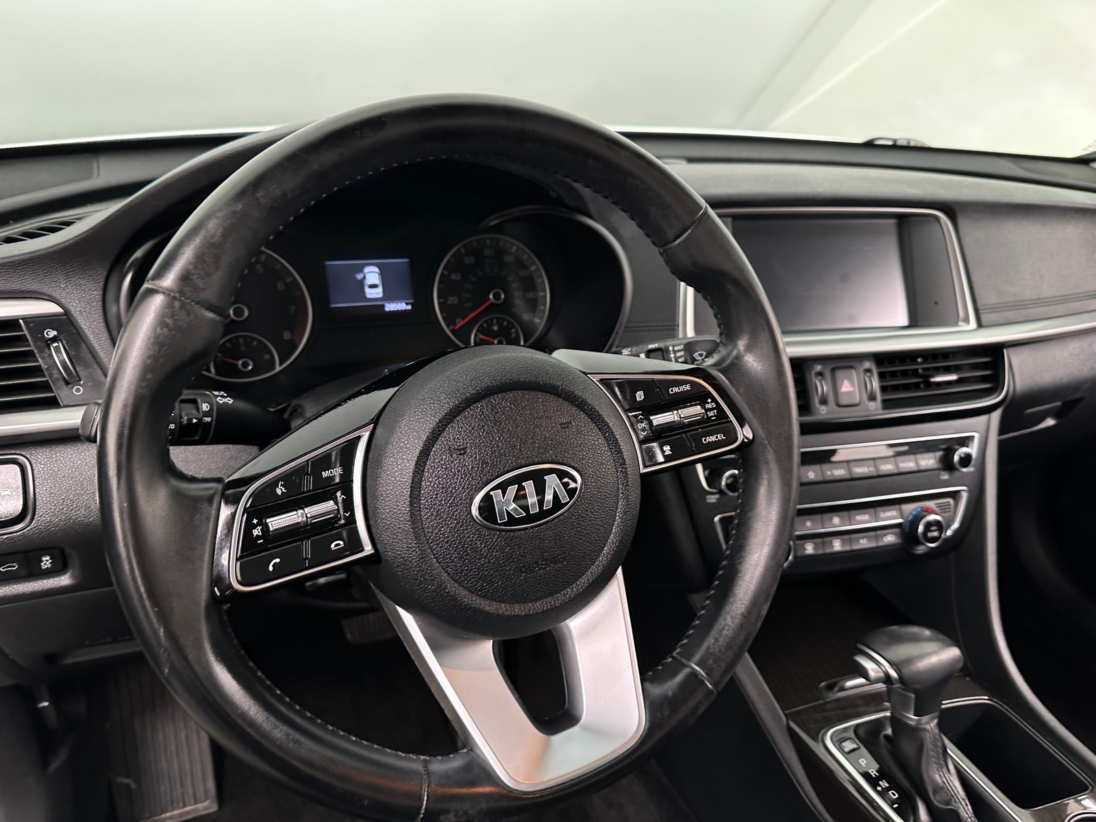 Thumbnail: 2019 Kia Optima - 4