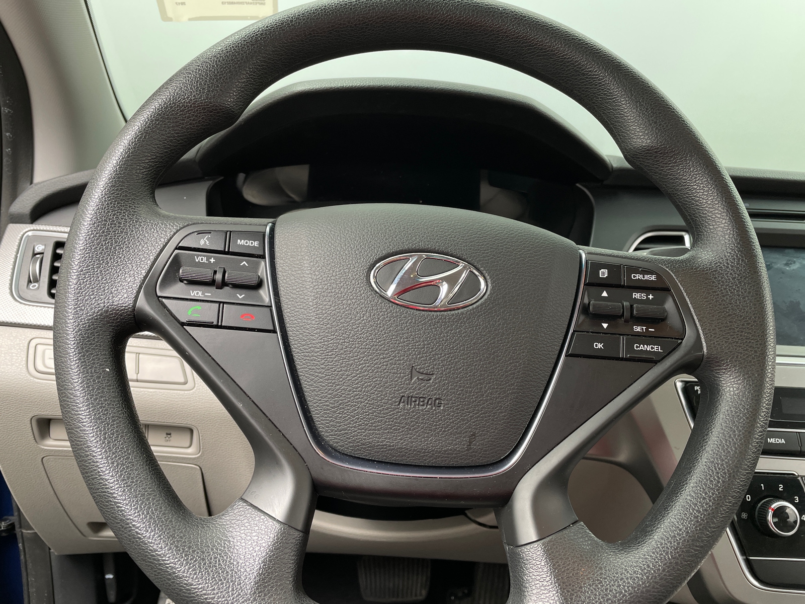 Thumbnail: 2017 Hyundai Sonata - 5