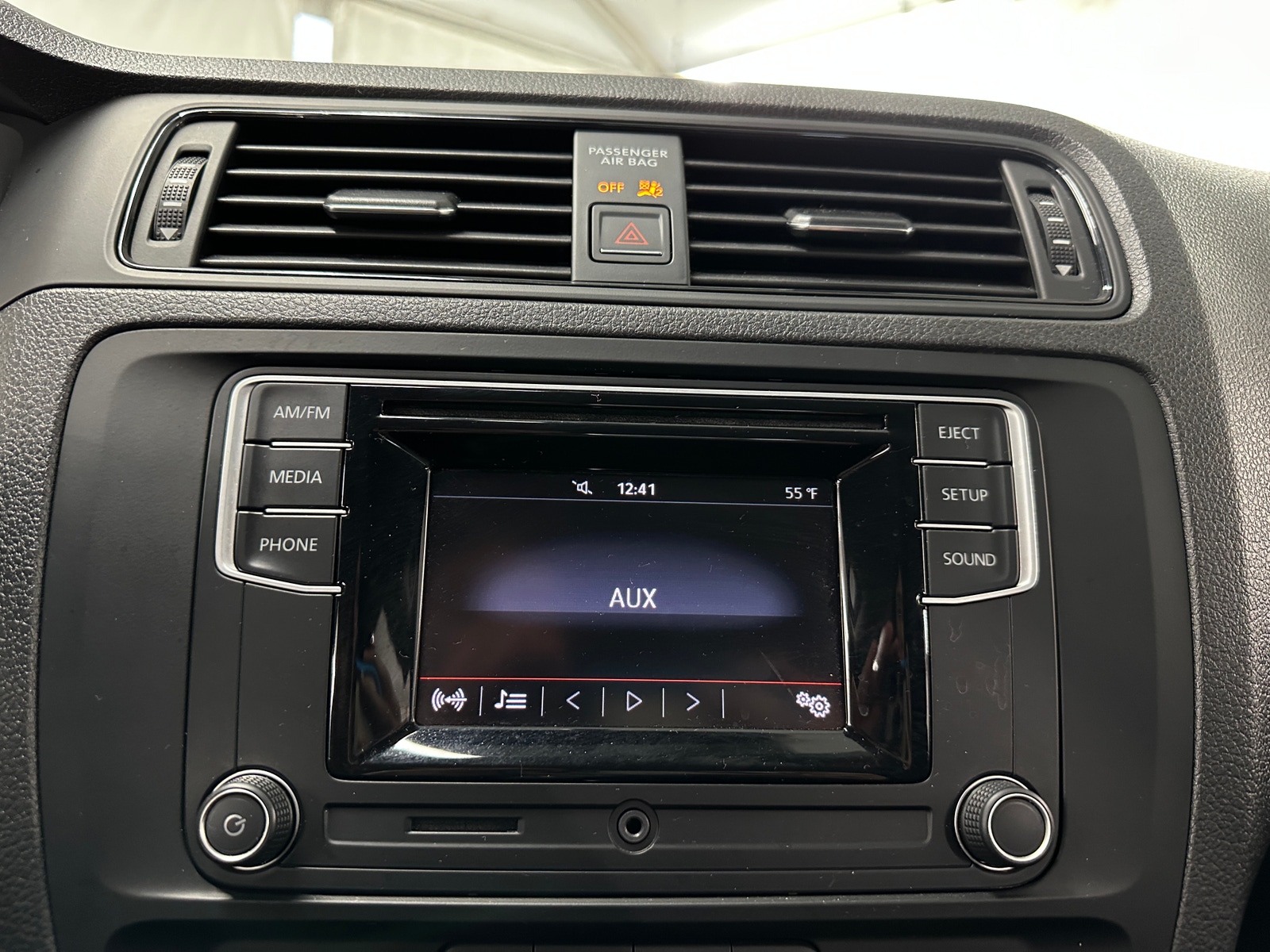 Thumbnail: 2016 Volkswagen Jetta - 4