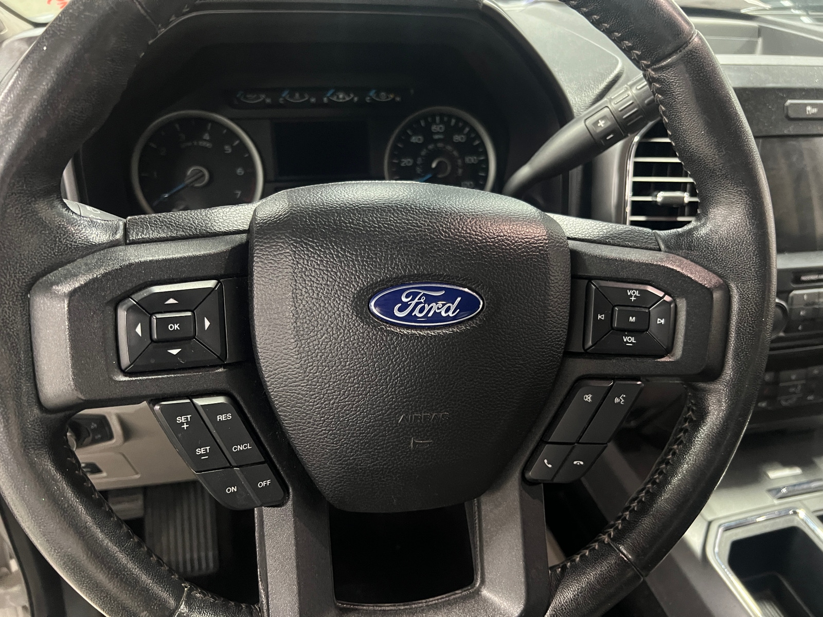 Thumbnail: 2017 Ford Econoline - 5