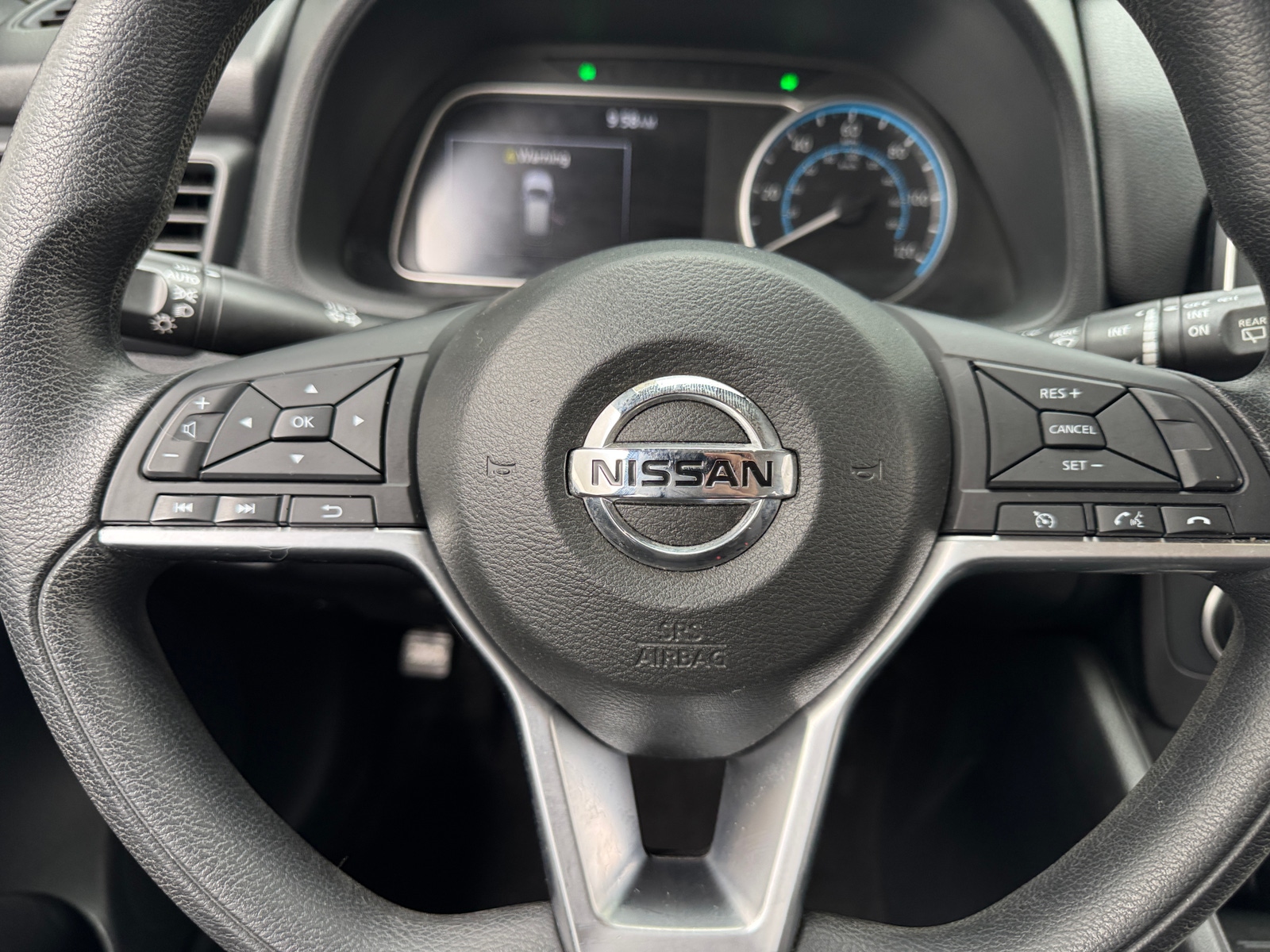 Thumbnail: 2018 Nissan Leaf - 5