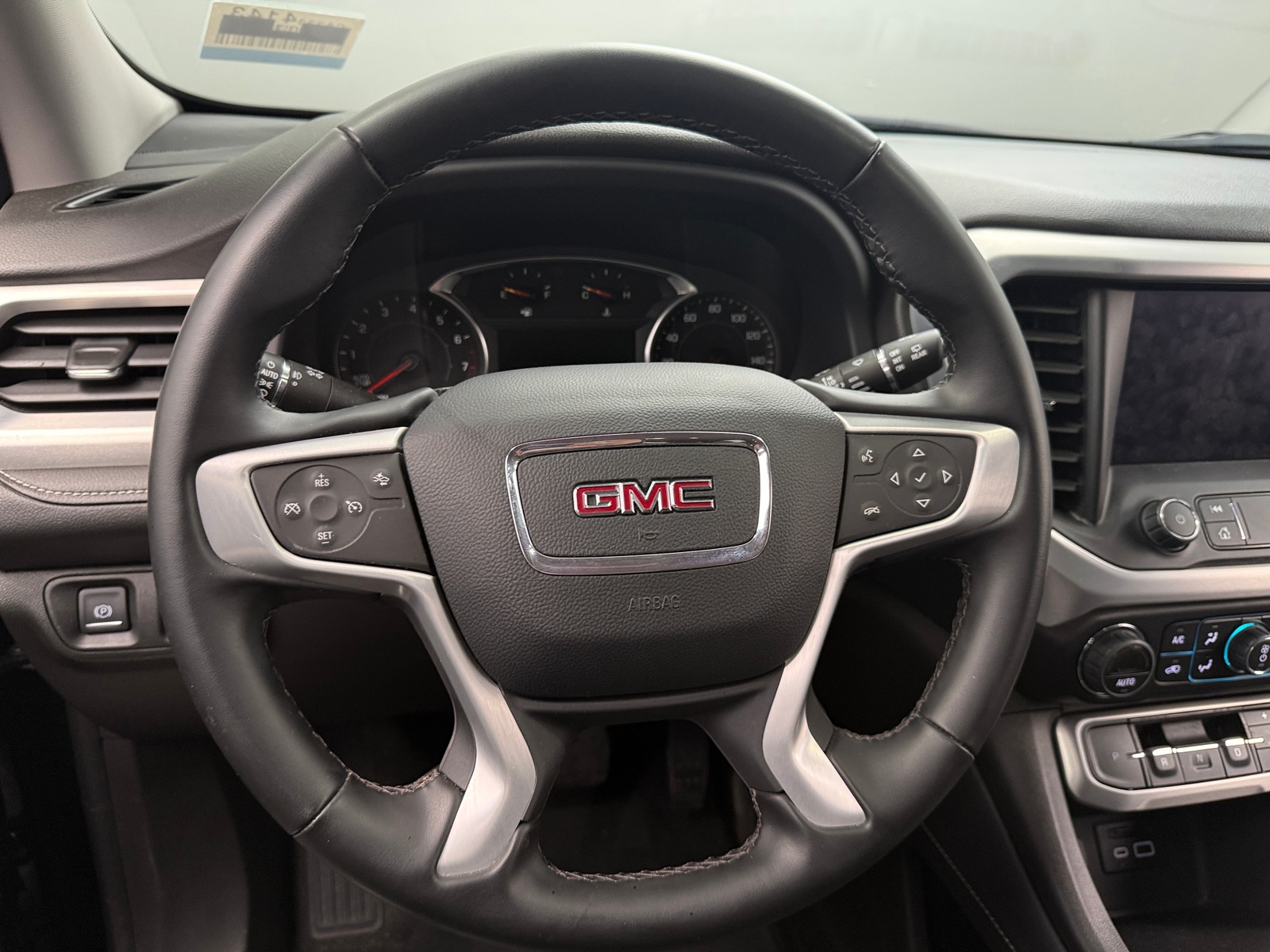 Thumbnail: 2023 GMC Acadia - 4