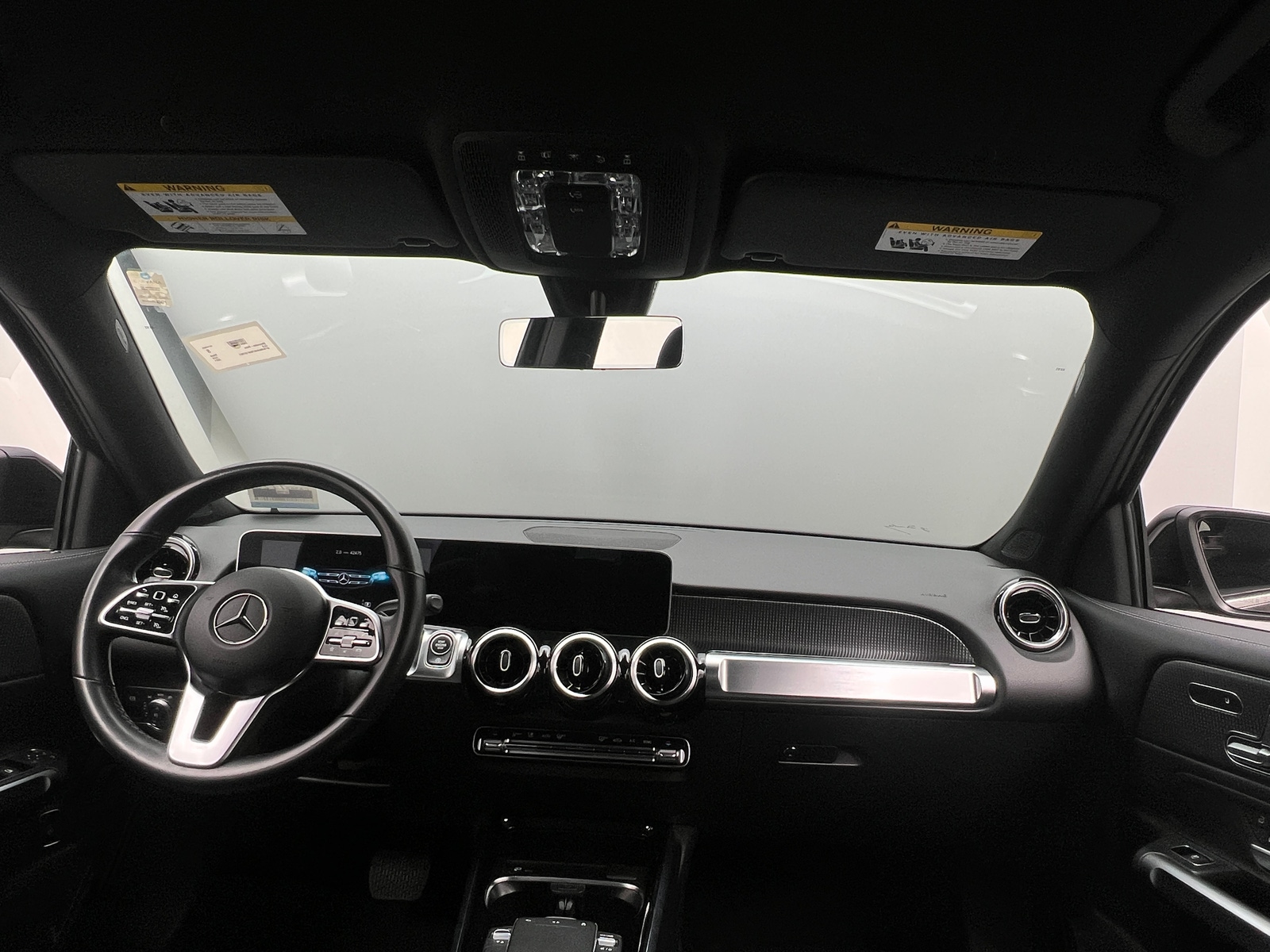 Thumbnail: 2021 Mercedes-Benz GLB - 2