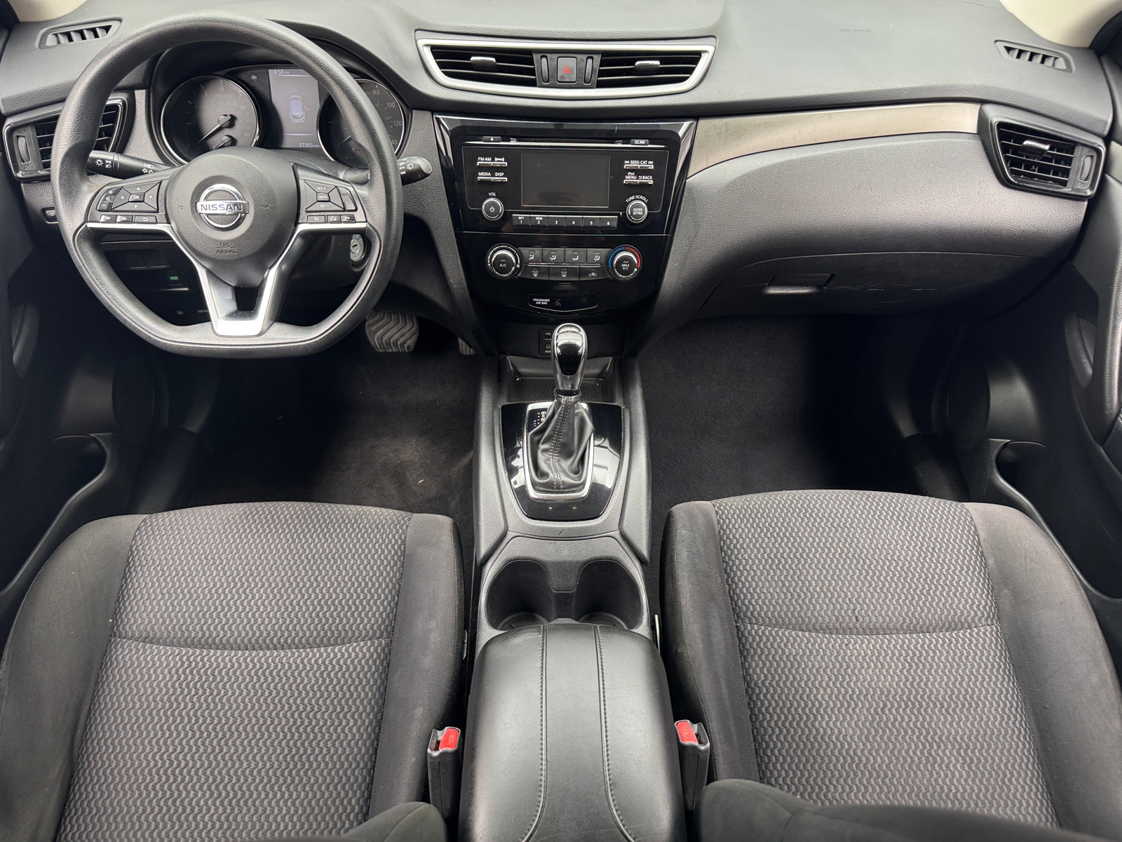 Thumbnail: 2018 Nissan Rogue Sport - 3