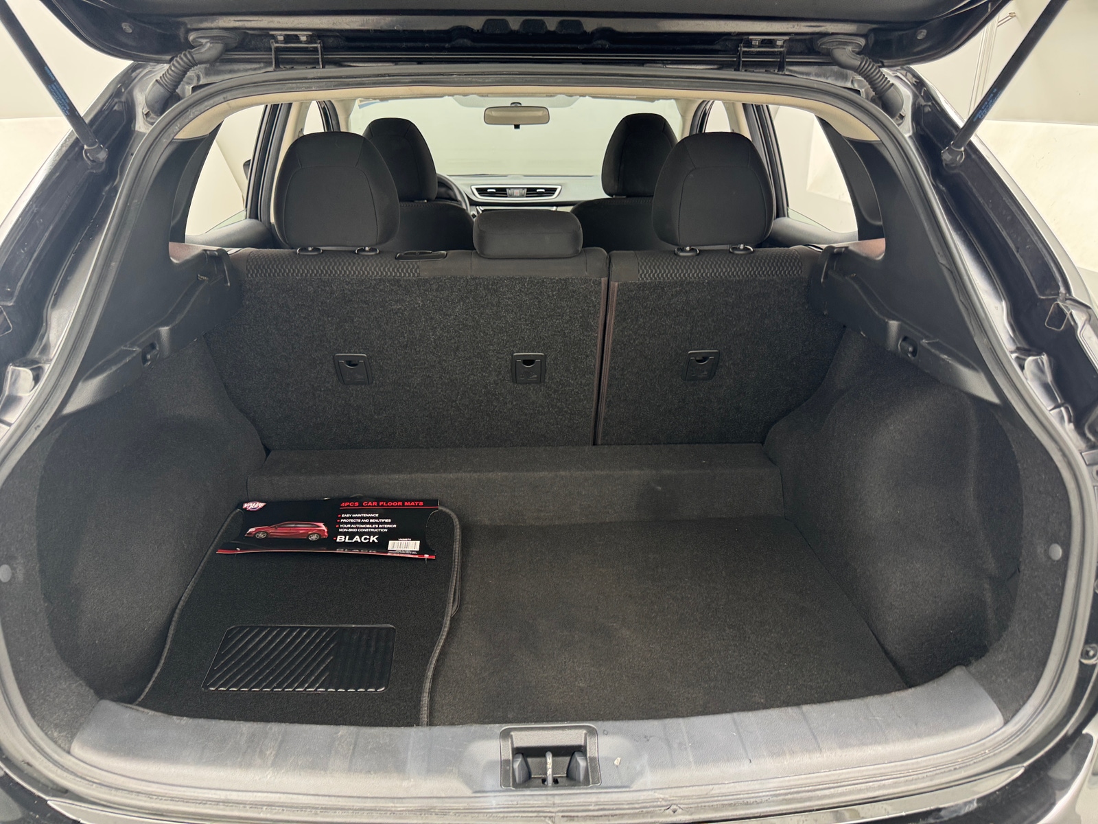 Thumbnail: 2018 Nissan Rogue Sport - 7