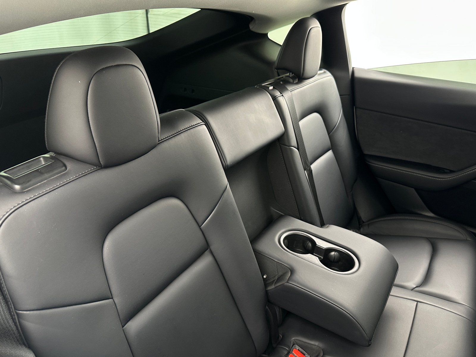 Thumbnail: 2022 Tesla Model Y - 5