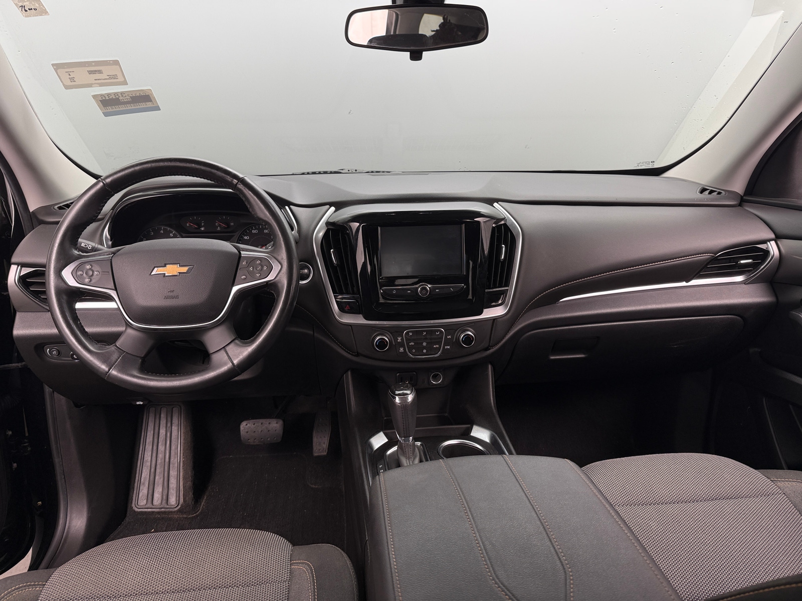 Thumbnail: 2018 Chevrolet Traverse - 3