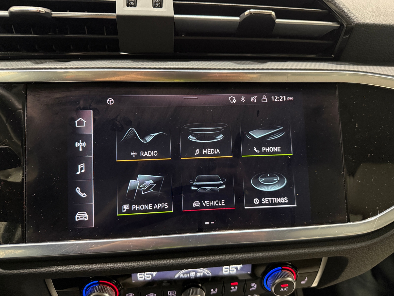 Thumbnail: 2022 Audi Q3 - 3