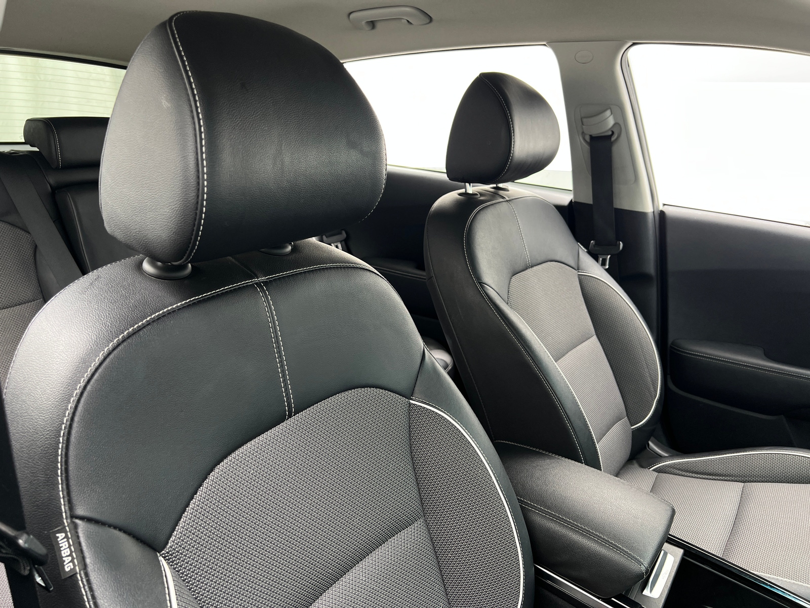 Thumbnail: 2020 Kia Niro - 2