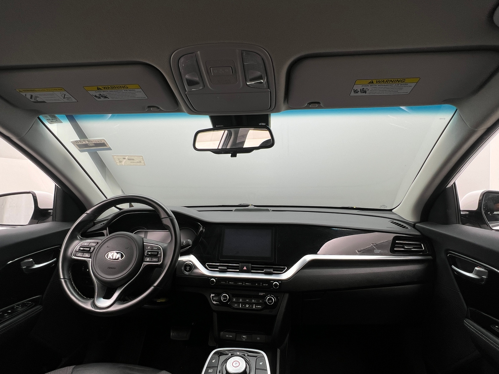 Thumbnail: 2020 Kia Niro - 3