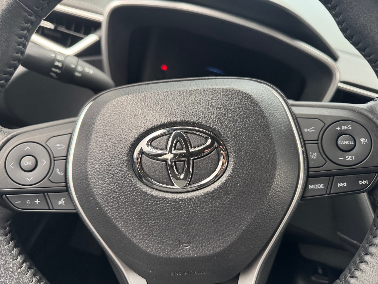 Thumbnail: 2022 Toyota Corolla - 4