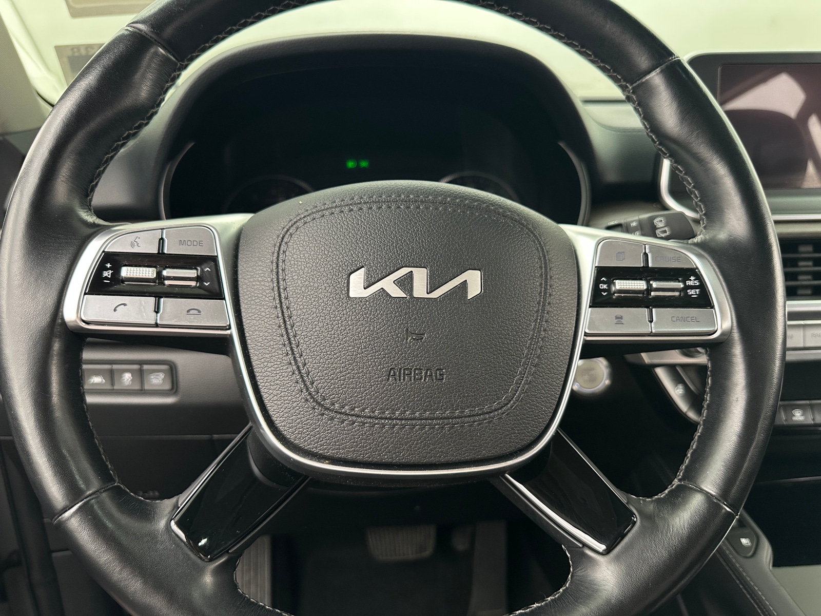 Thumbnail: 2022 Kia Telluride - 4