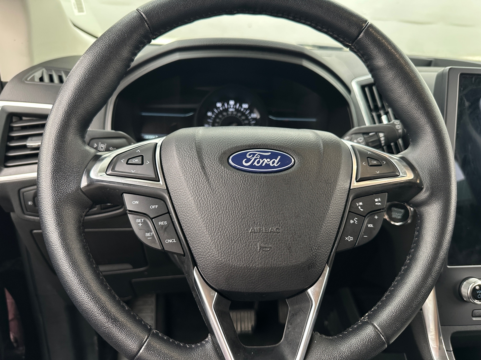 Thumbnail: 2024 Ford Edge - 4