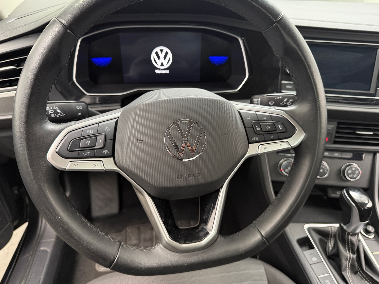 Thumbnail: 2024 Volkswagen Jetta - 5