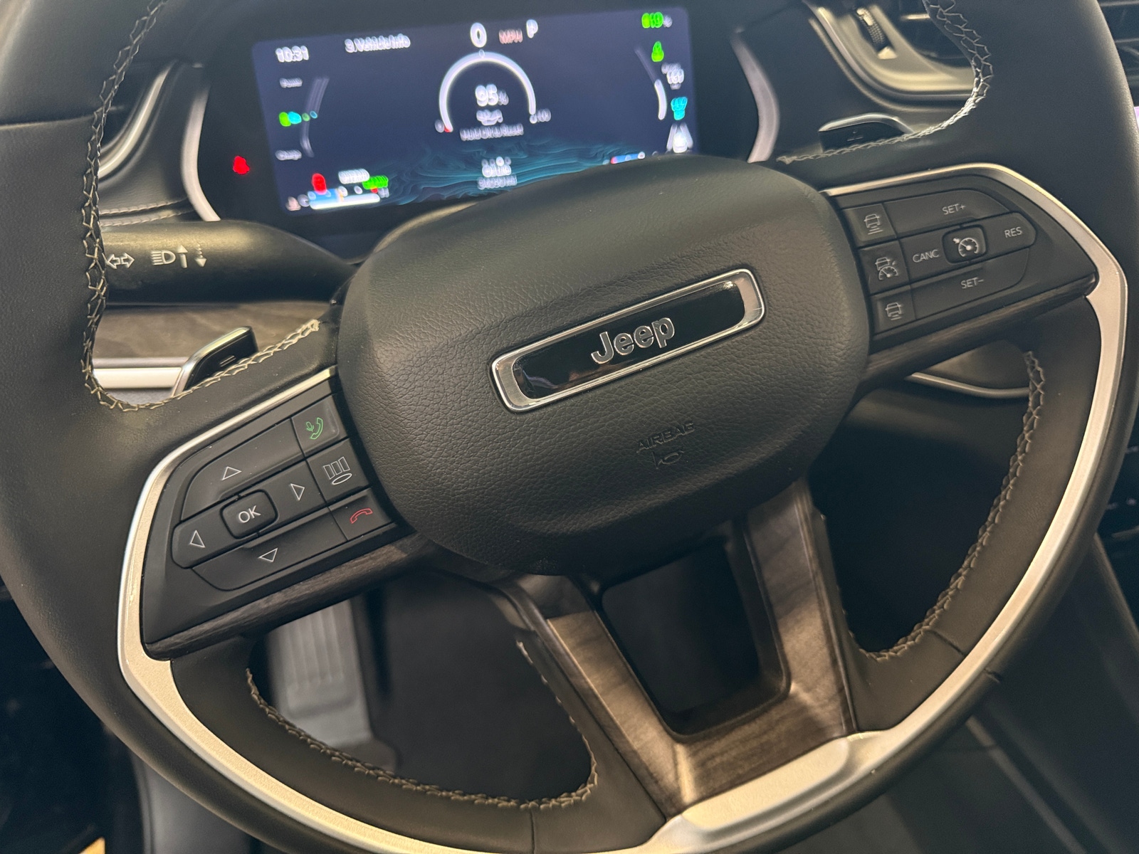 Thumbnail: 2024 Jeep Grand Cherokee - 4