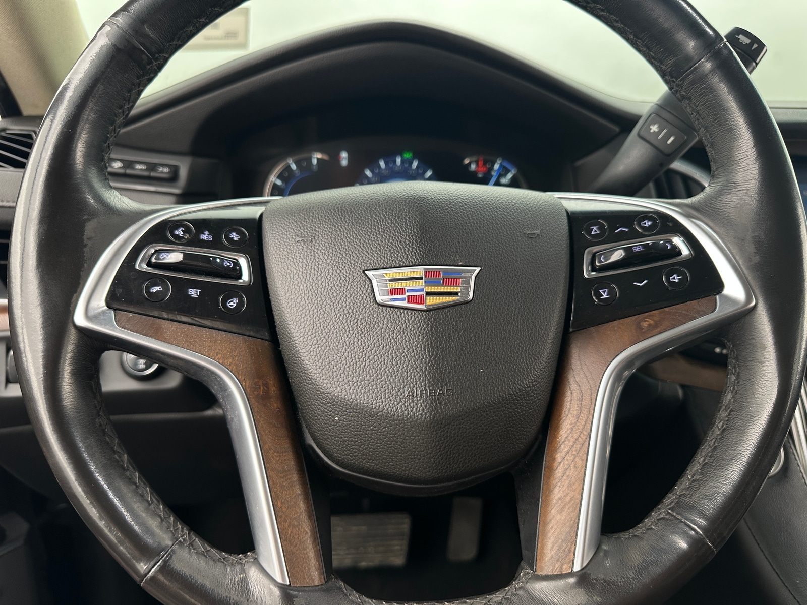 Thumbnail: 2018 Cadillac Escalade - 4
