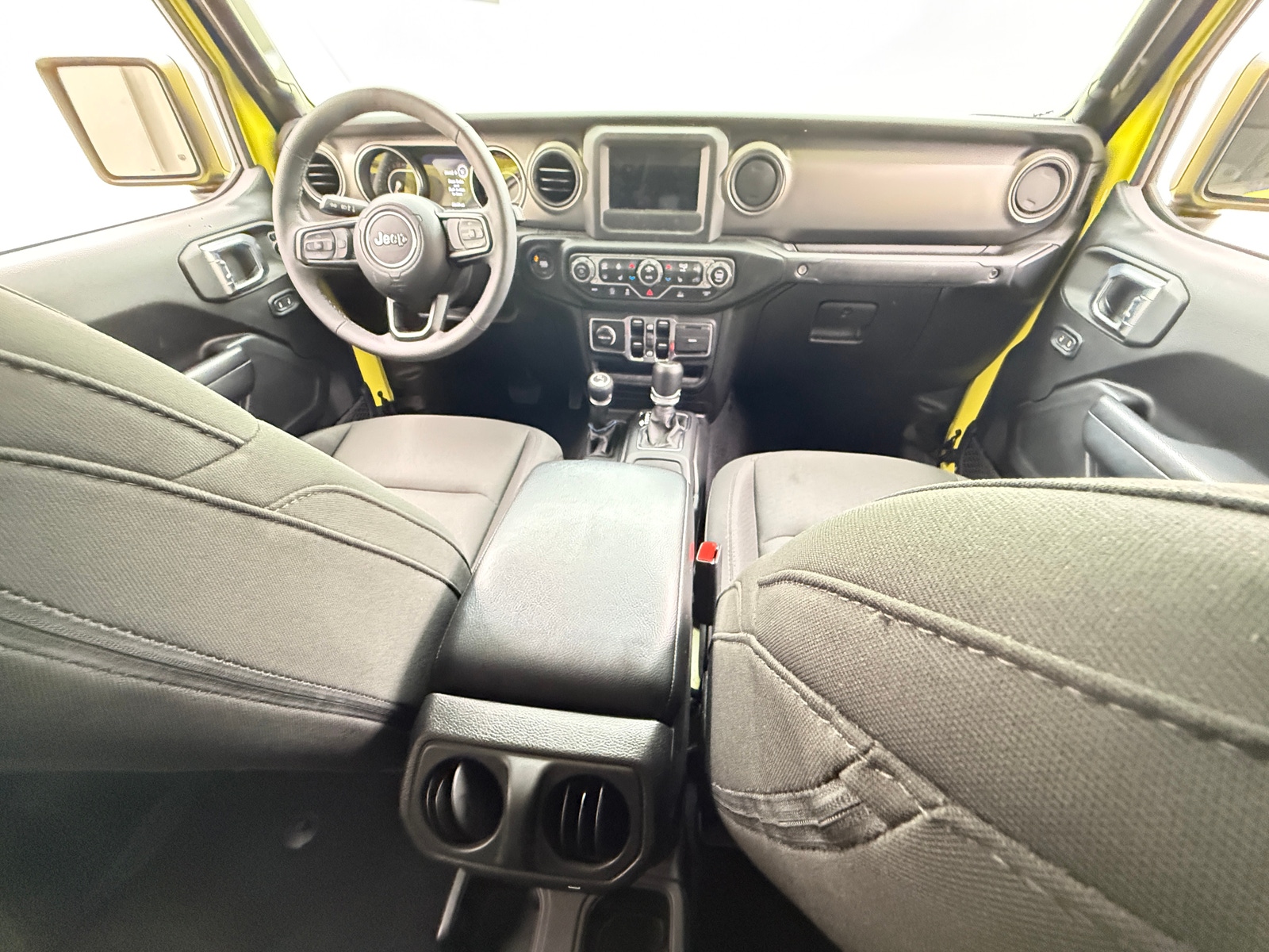 Thumbnail: 2023 Jeep Gladiator - 3