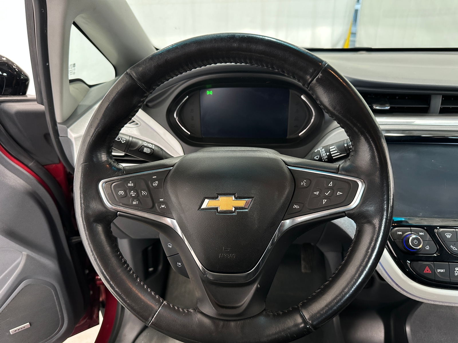 Thumbnail: 2019 Chevrolet Bolt EV - 4