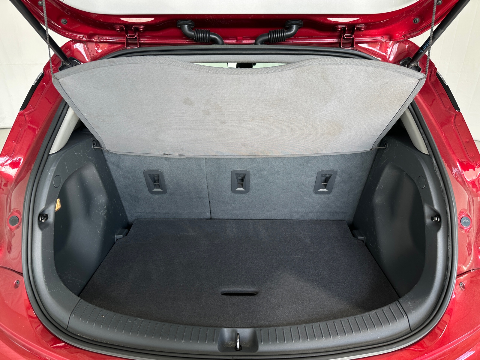 Thumbnail: 2019 Chevrolet Bolt EV - 6