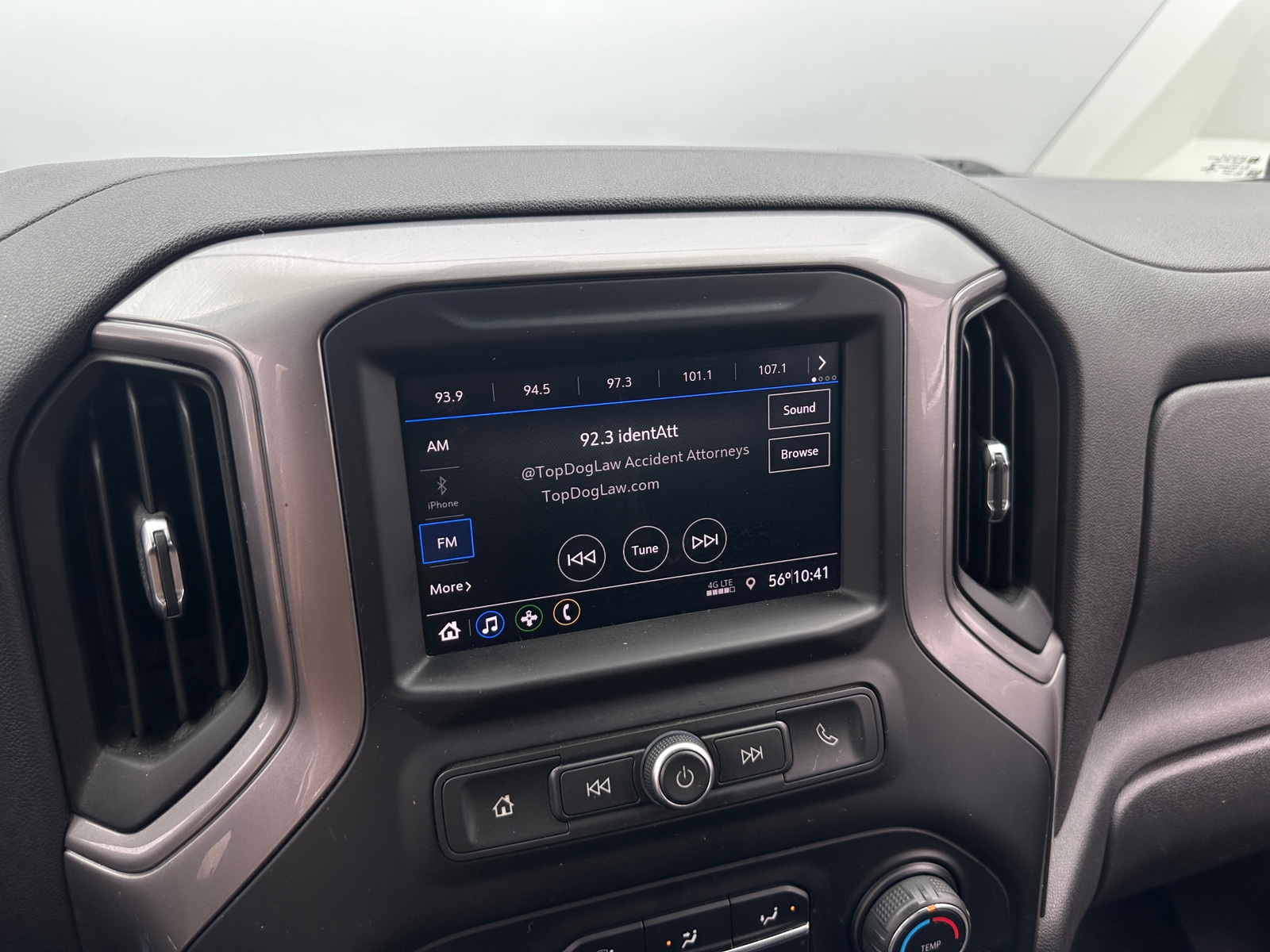 Thumbnail: 2020 Chevrolet Silverado 1500 - 4