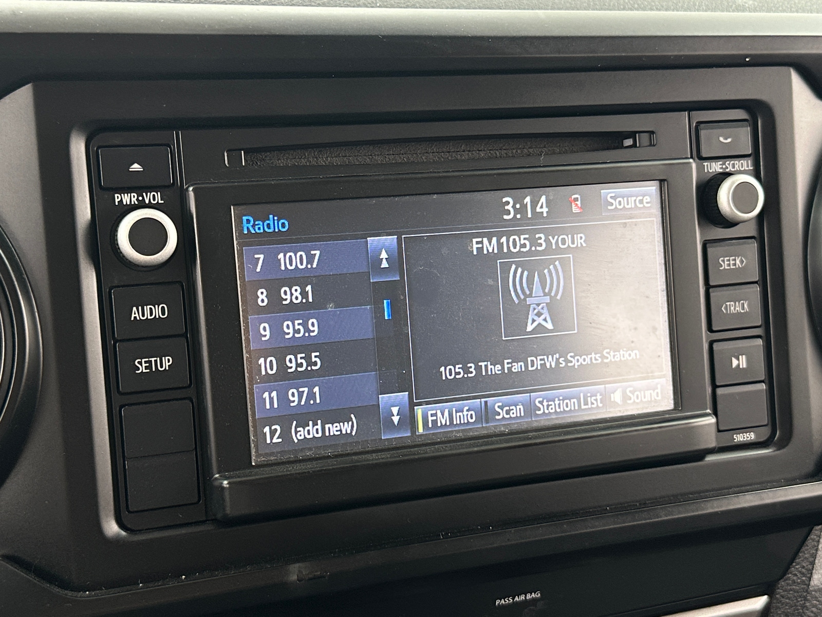 Thumbnail: 2019 Toyota Tacoma - 4