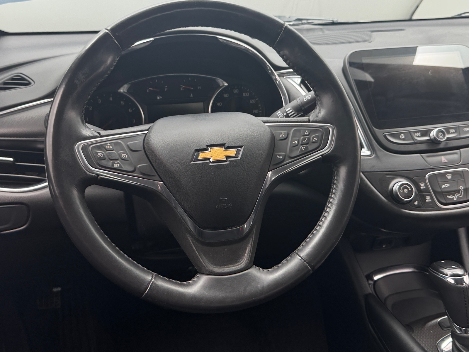 Thumbnail: 2018 Chevrolet Malibu - 4