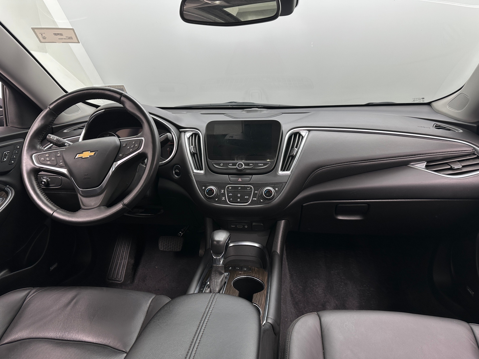 Thumbnail: 2022 Chevrolet Malibu - 2