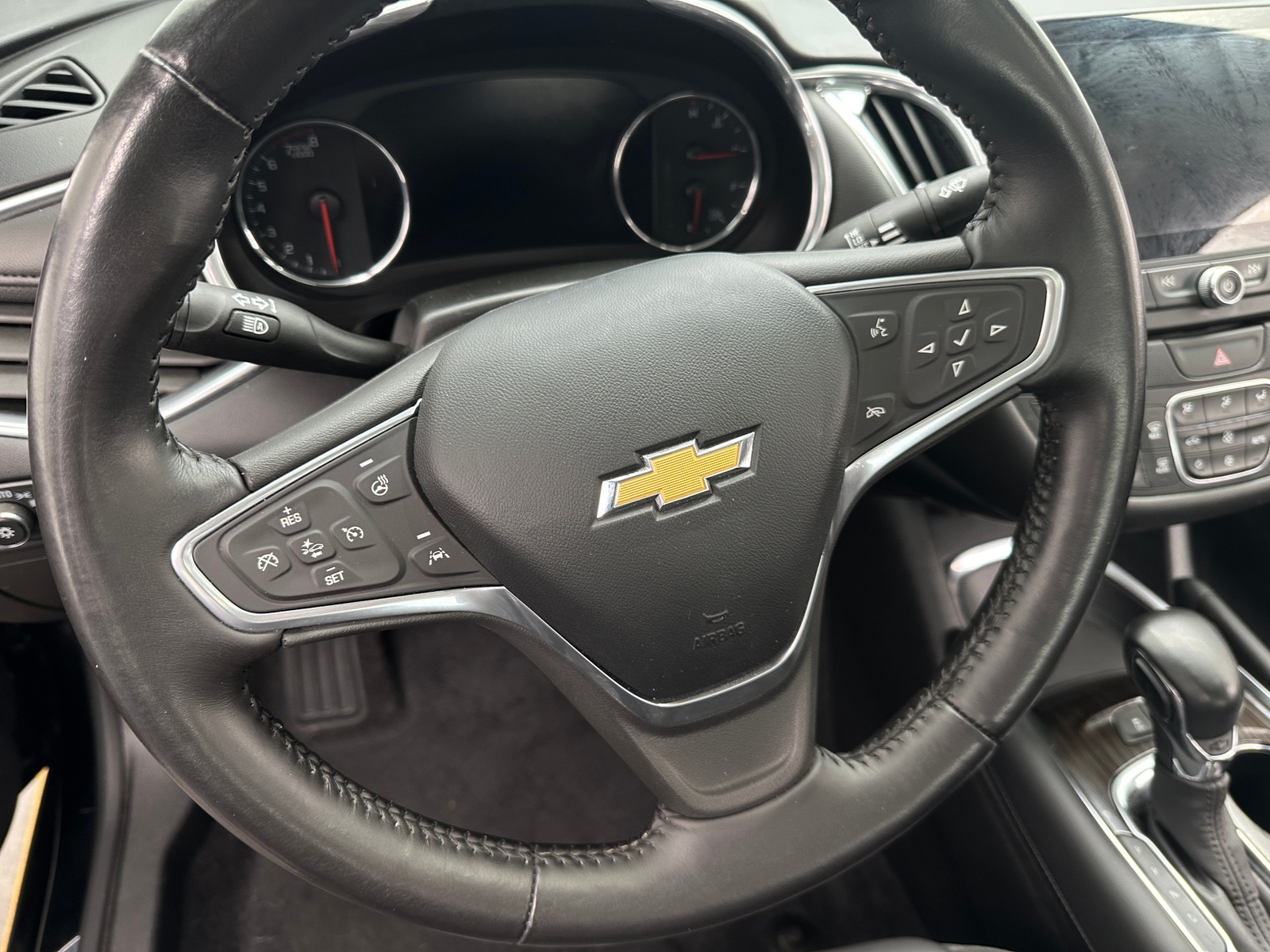 Thumbnail: 2022 Chevrolet Malibu - 4