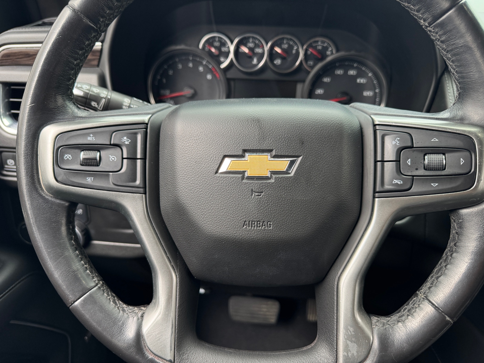 Thumbnail: 2021 Chevrolet Tahoe - 4
