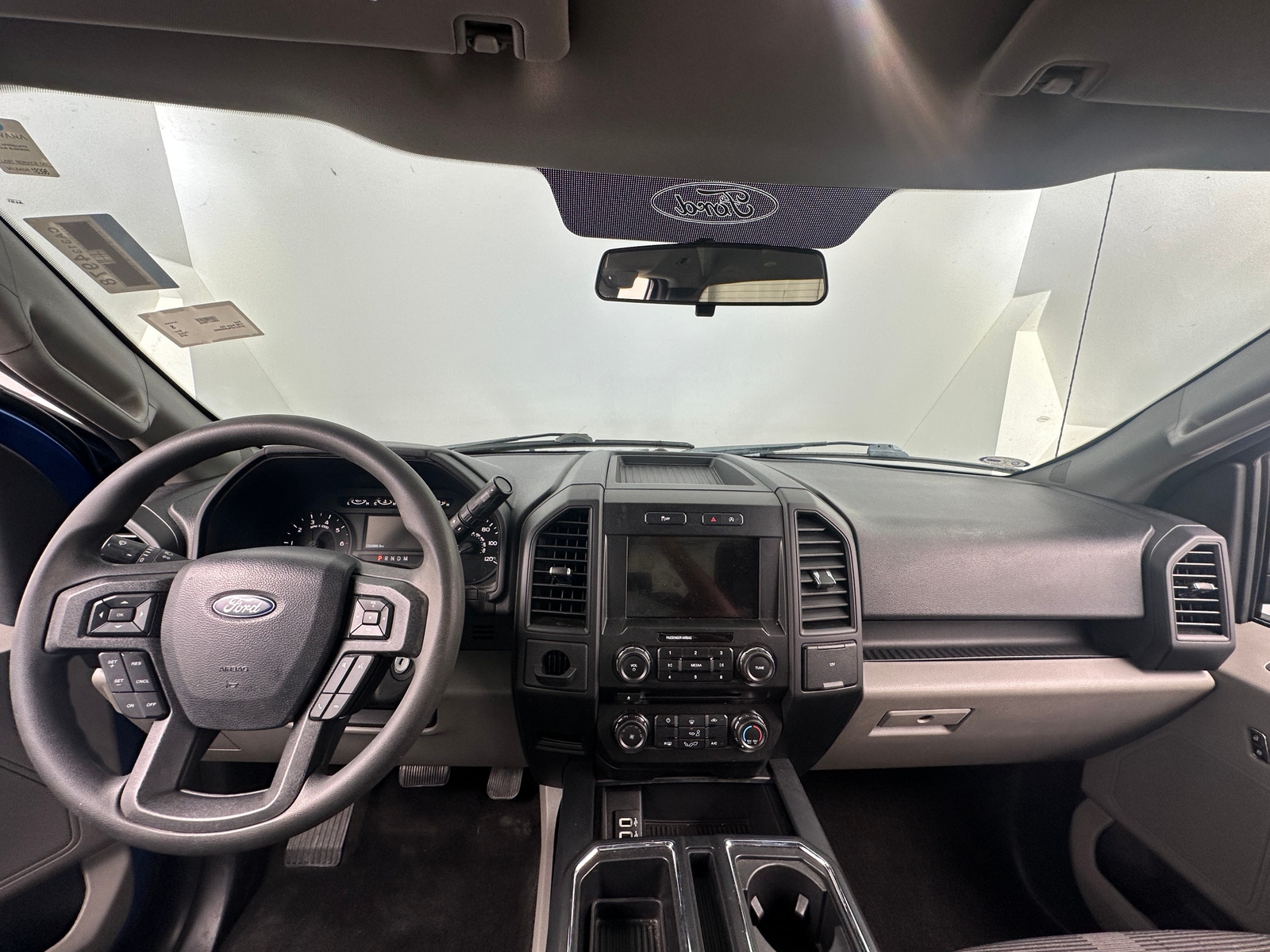 Thumbnail: 2018 Ford Econoline - 3