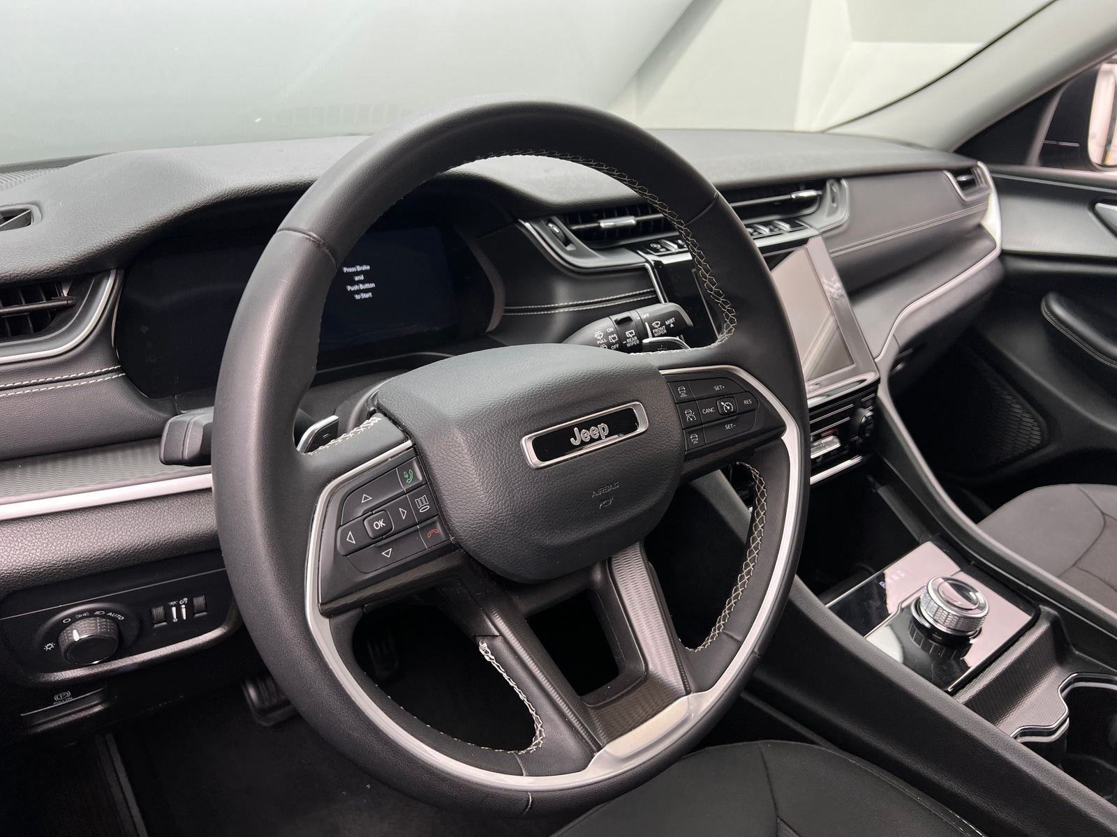 Thumbnail: 2023 Jeep Grand Cherokee L - 5