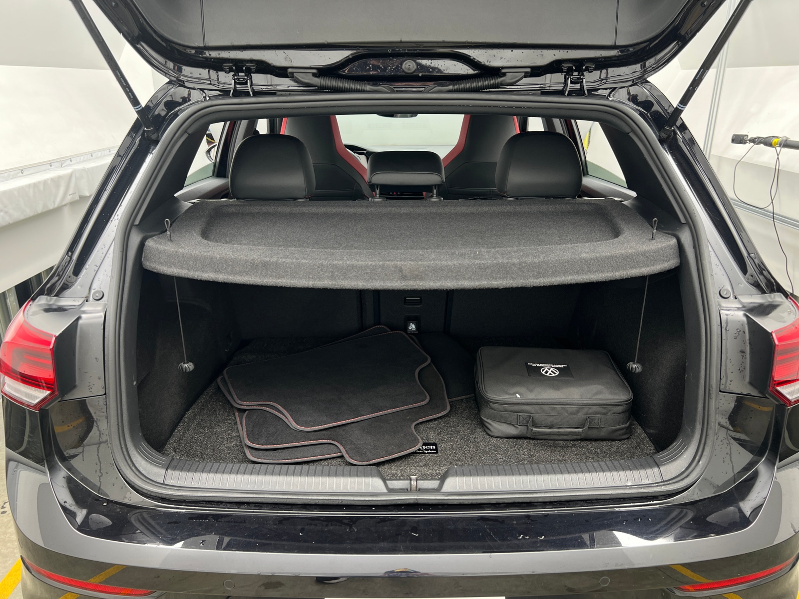 Thumbnail: 2022 Volkswagen Golf - 6