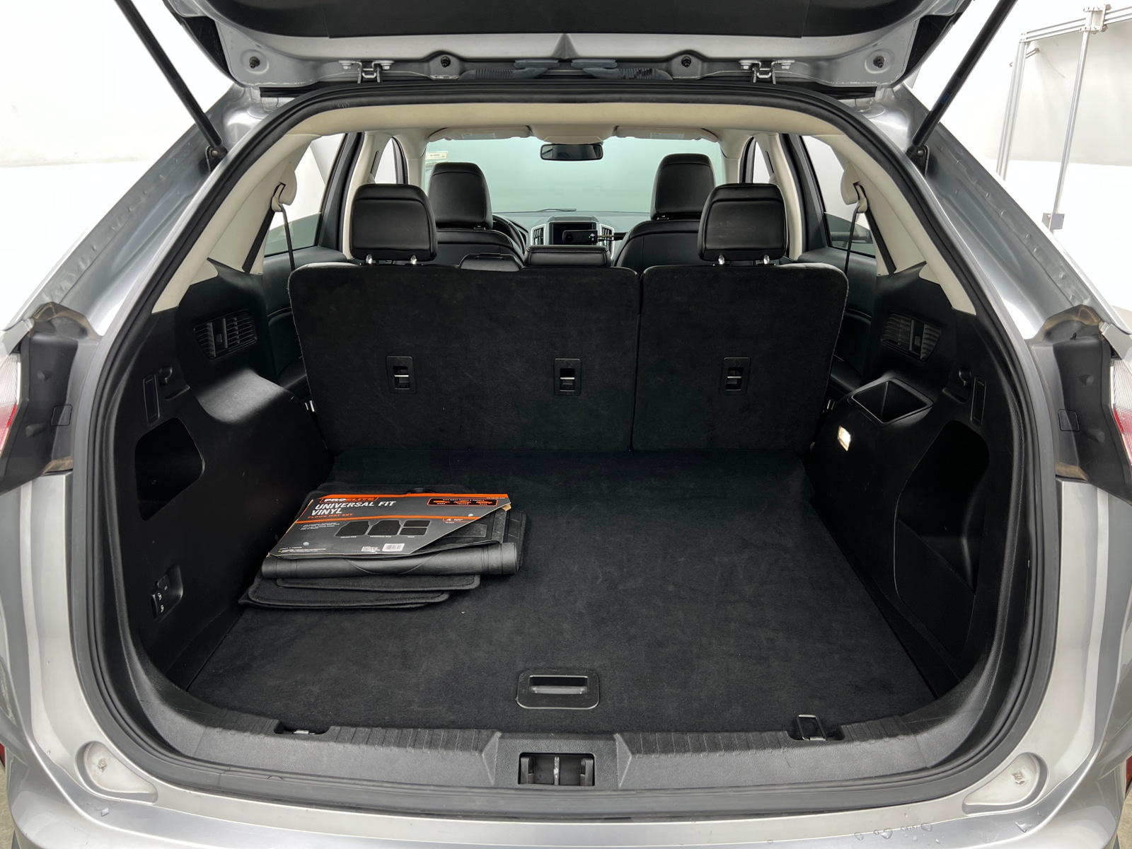 Thumbnail: 2023 Ford Edge - 6