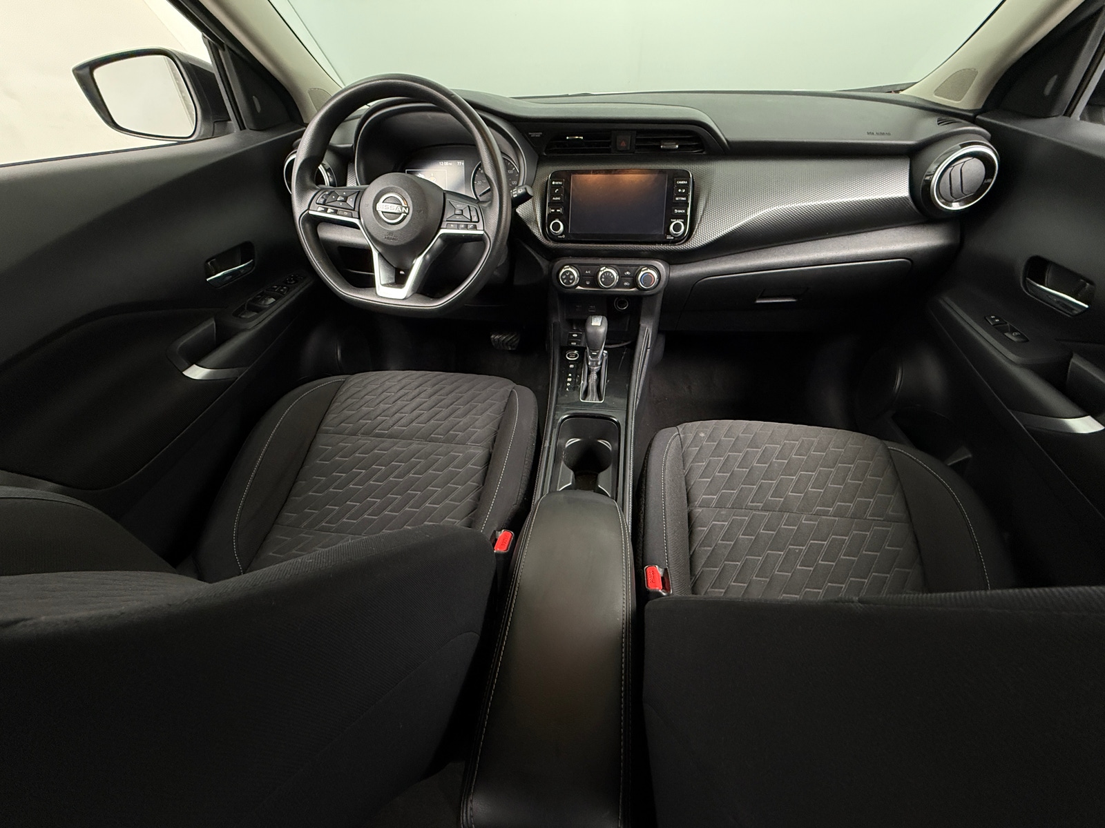 Thumbnail: 2023 Nissan Kicks - 3