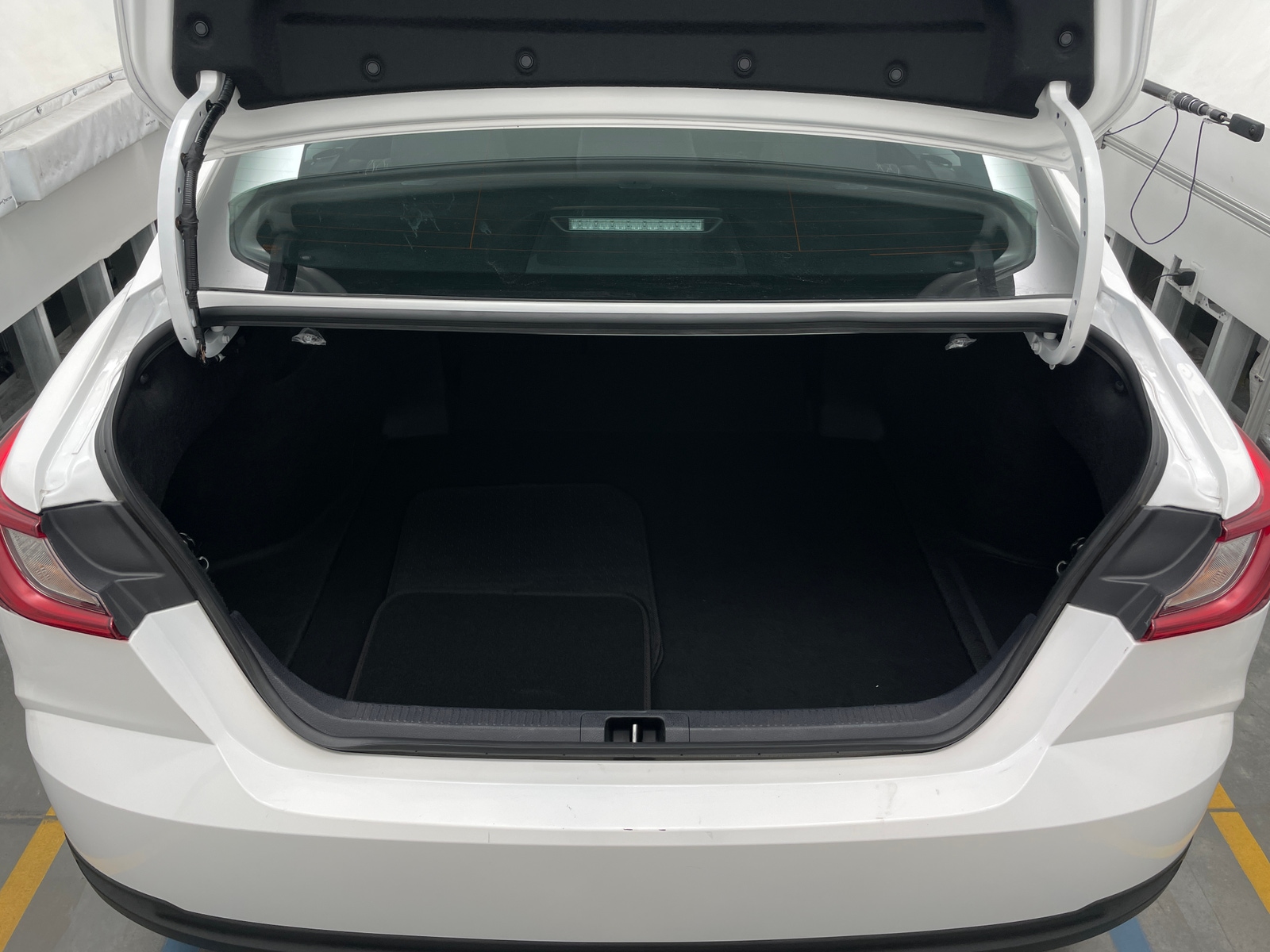 Thumbnail: 2025 Toyota Camry - 7