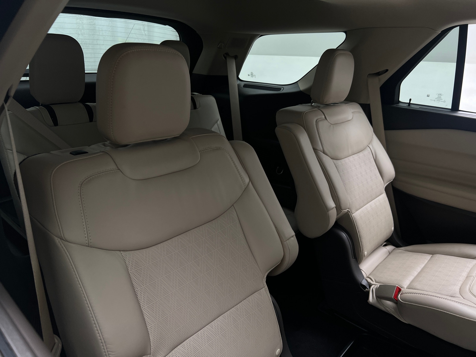 Thumbnail: 2021 Ford Explorer - 5