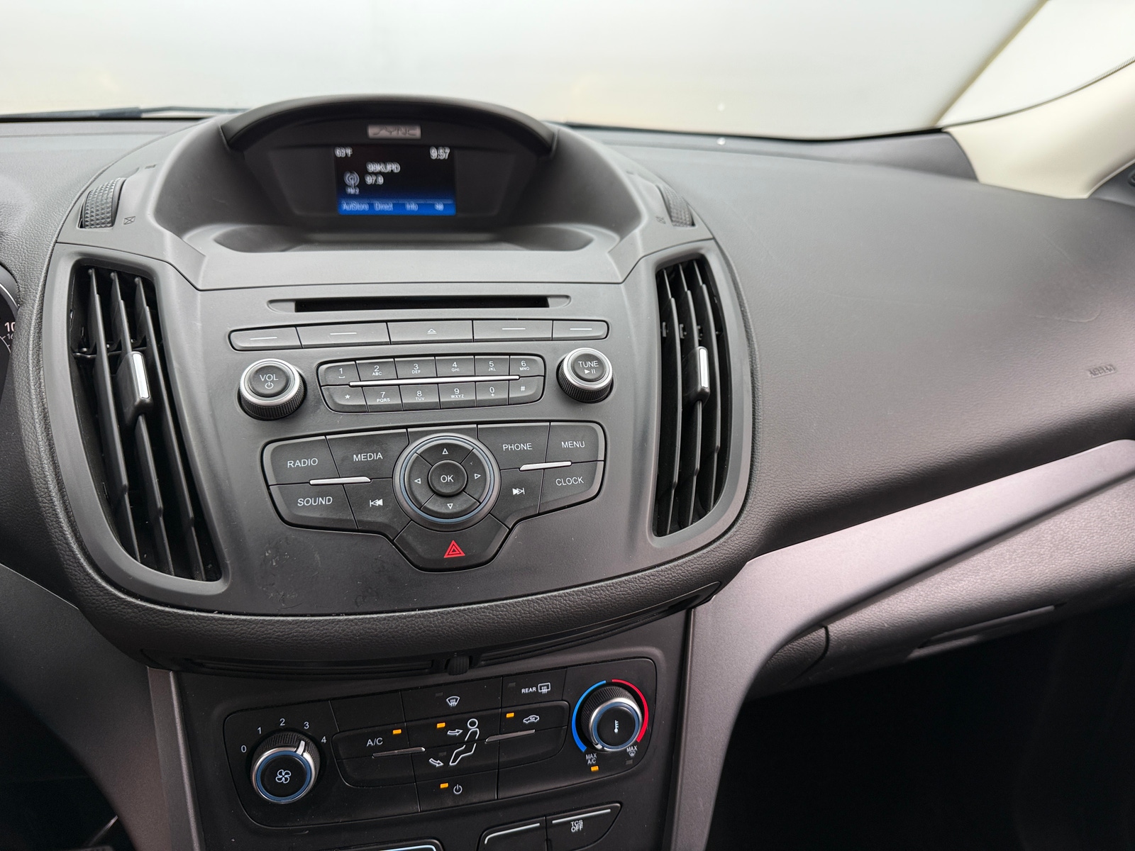 Thumbnail: 2017 Ford Escape - 4