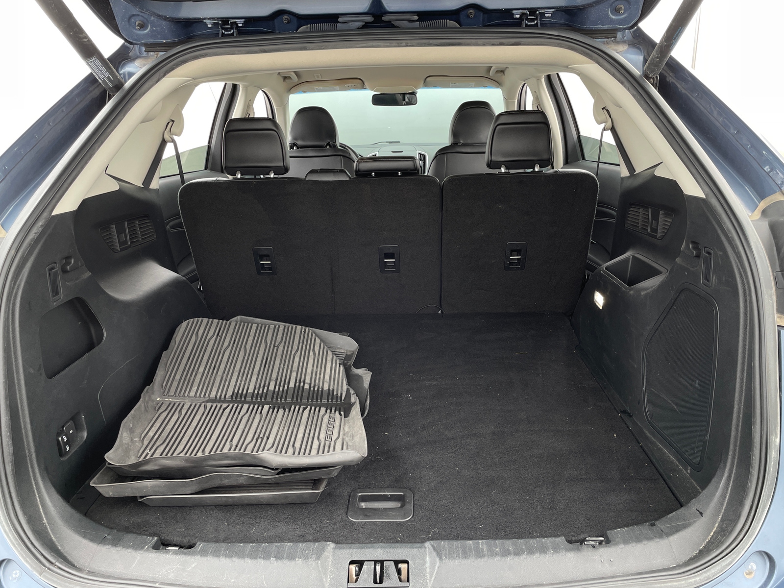 Thumbnail: 2019 Ford Edge - 6