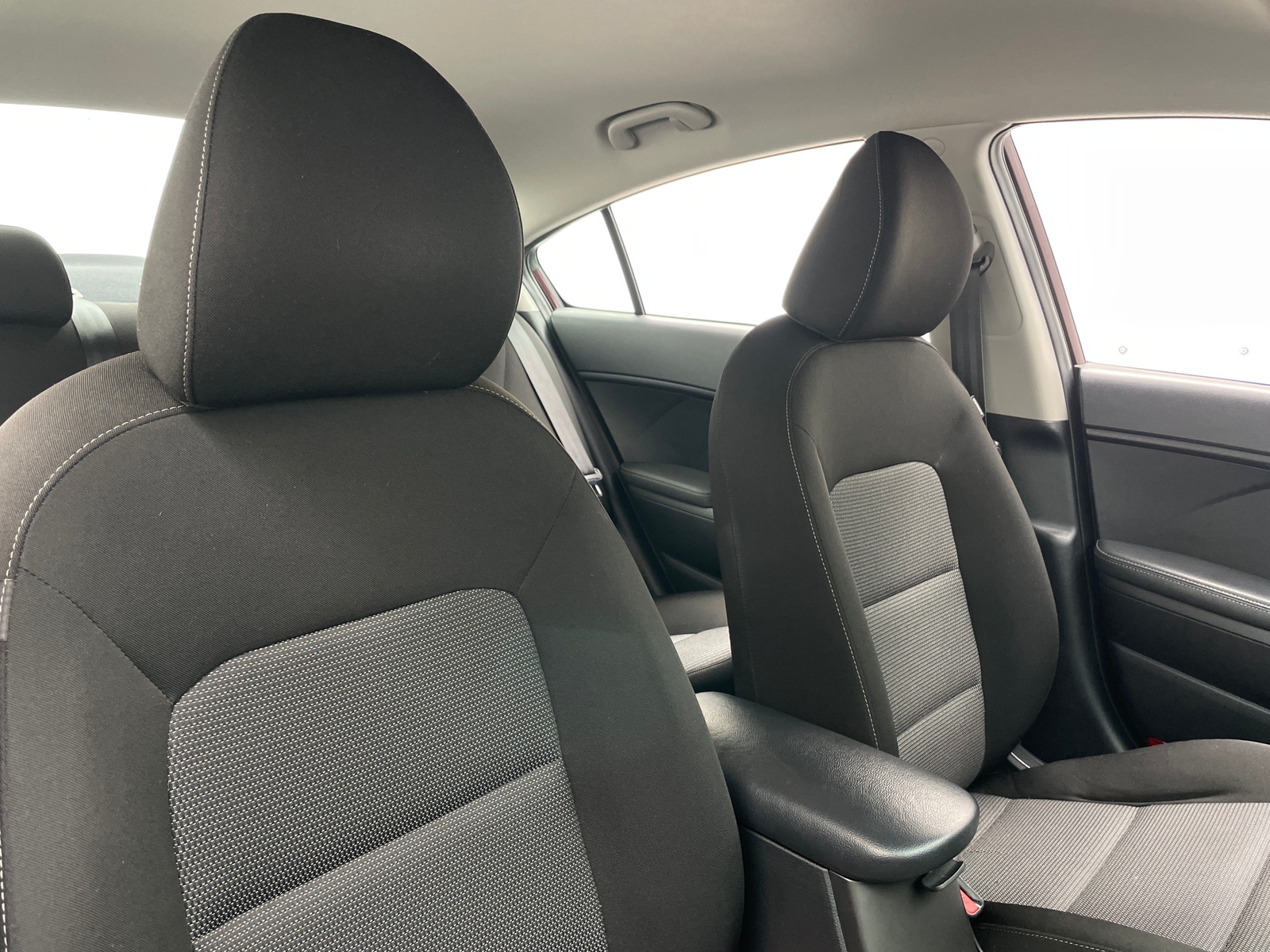 Thumbnail: 2017 Kia Forte - 2
