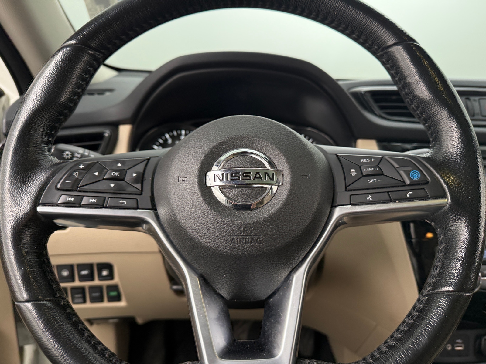 Thumbnail: 2018 Nissan Rogue - 4