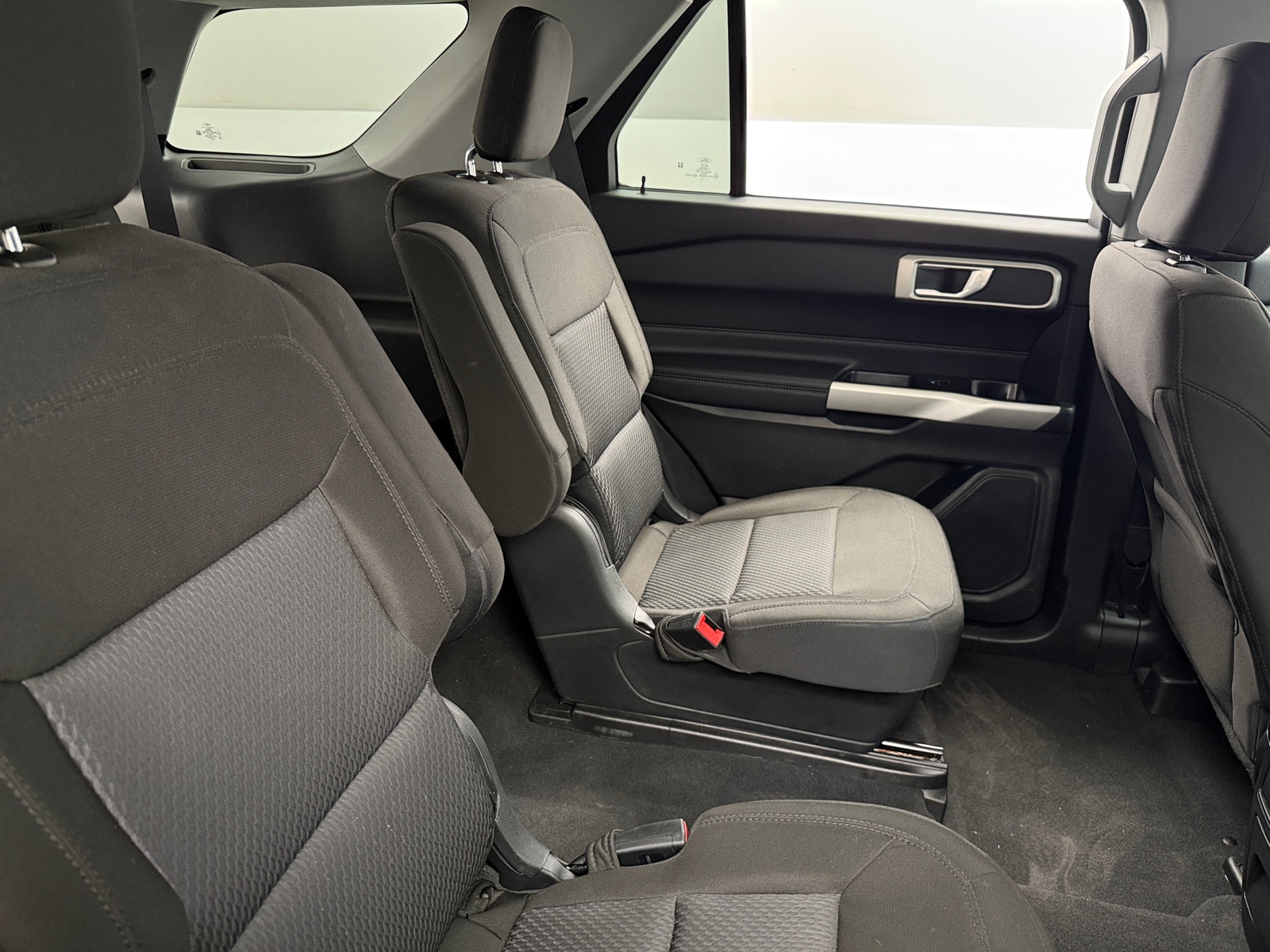 Thumbnail: 2022 Ford Explorer - 6