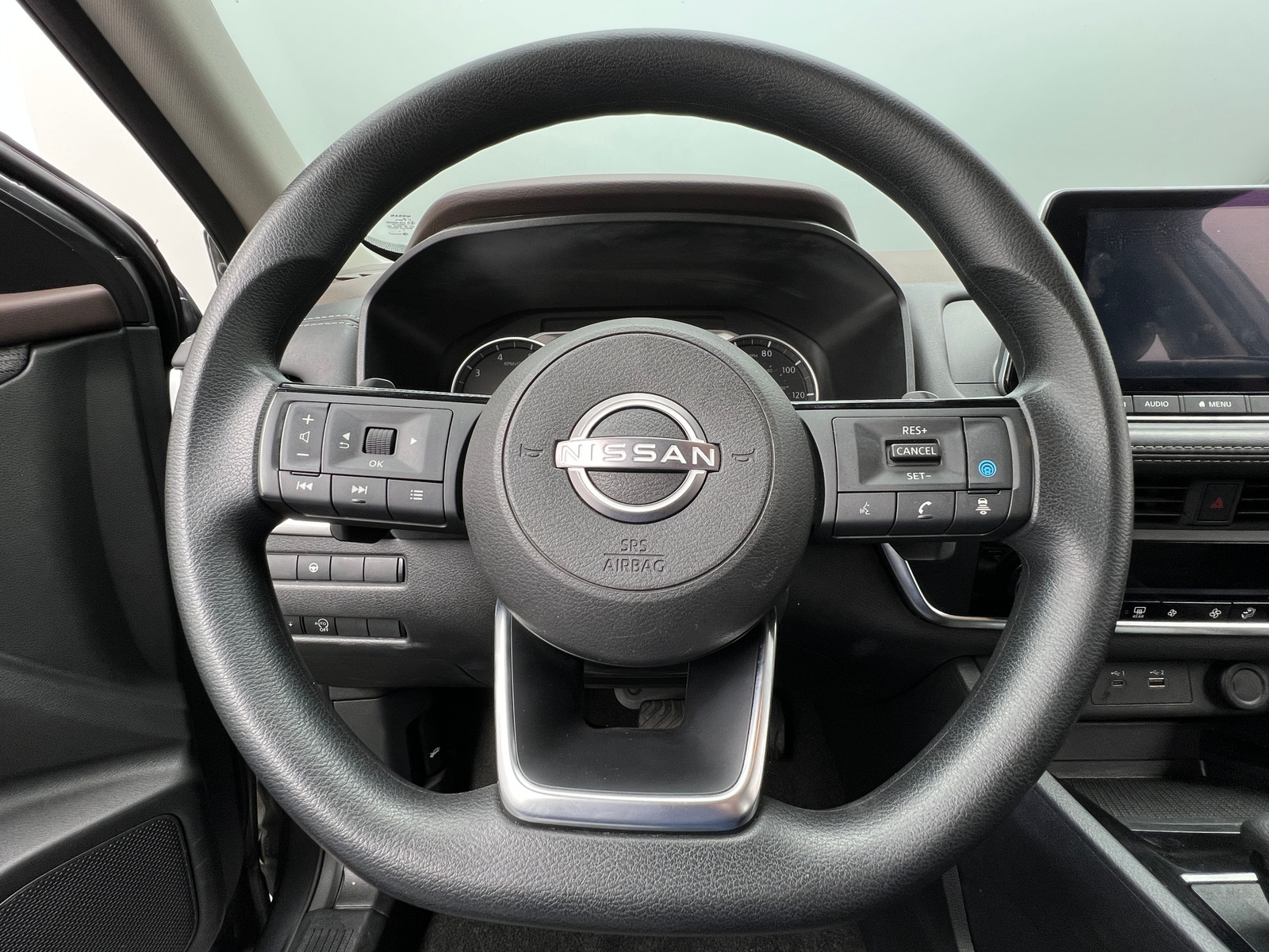 Thumbnail: 2023 Nissan Rogue - 5