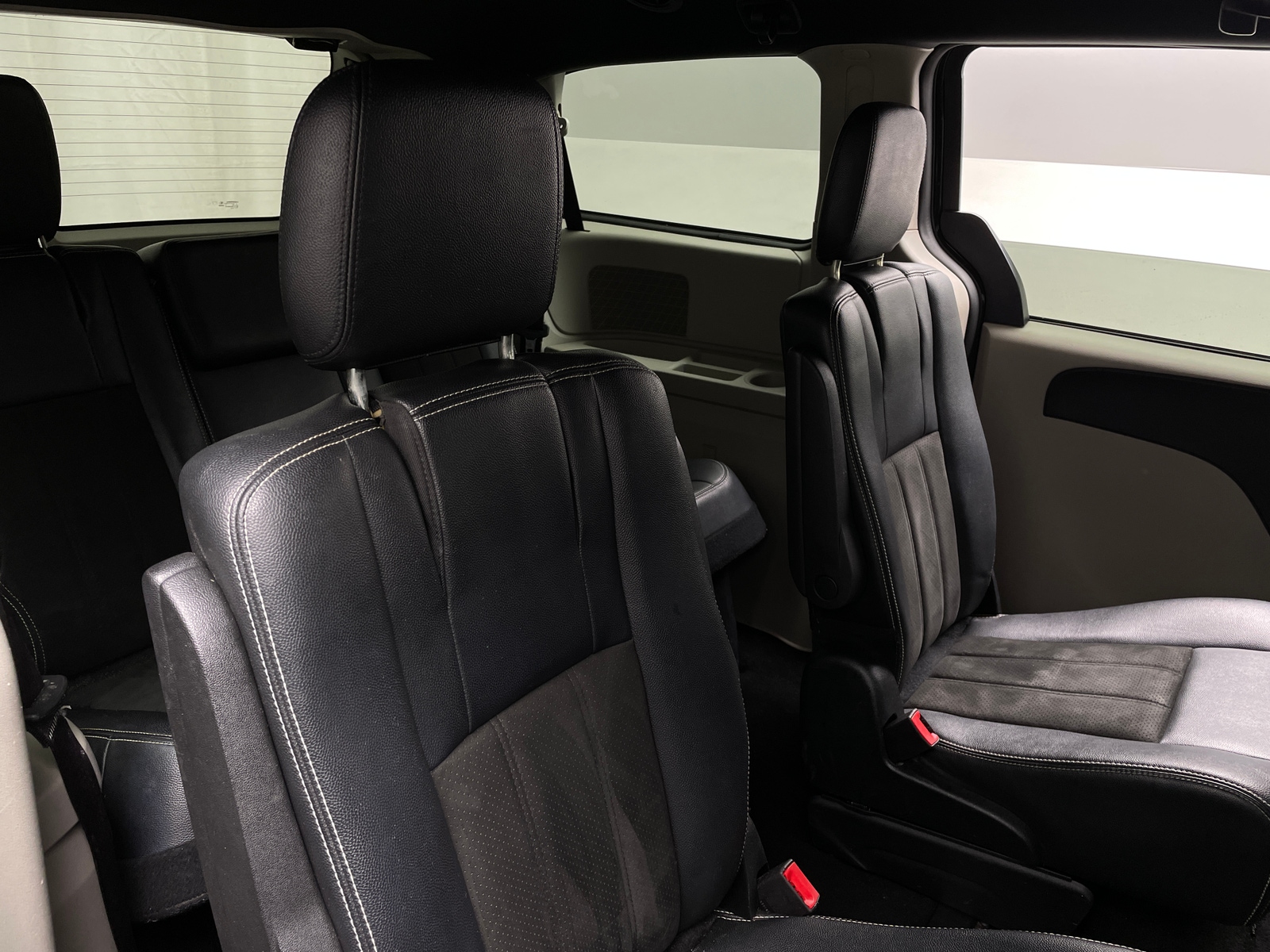 Thumbnail: 2019 Dodge Grand Caravan - 6